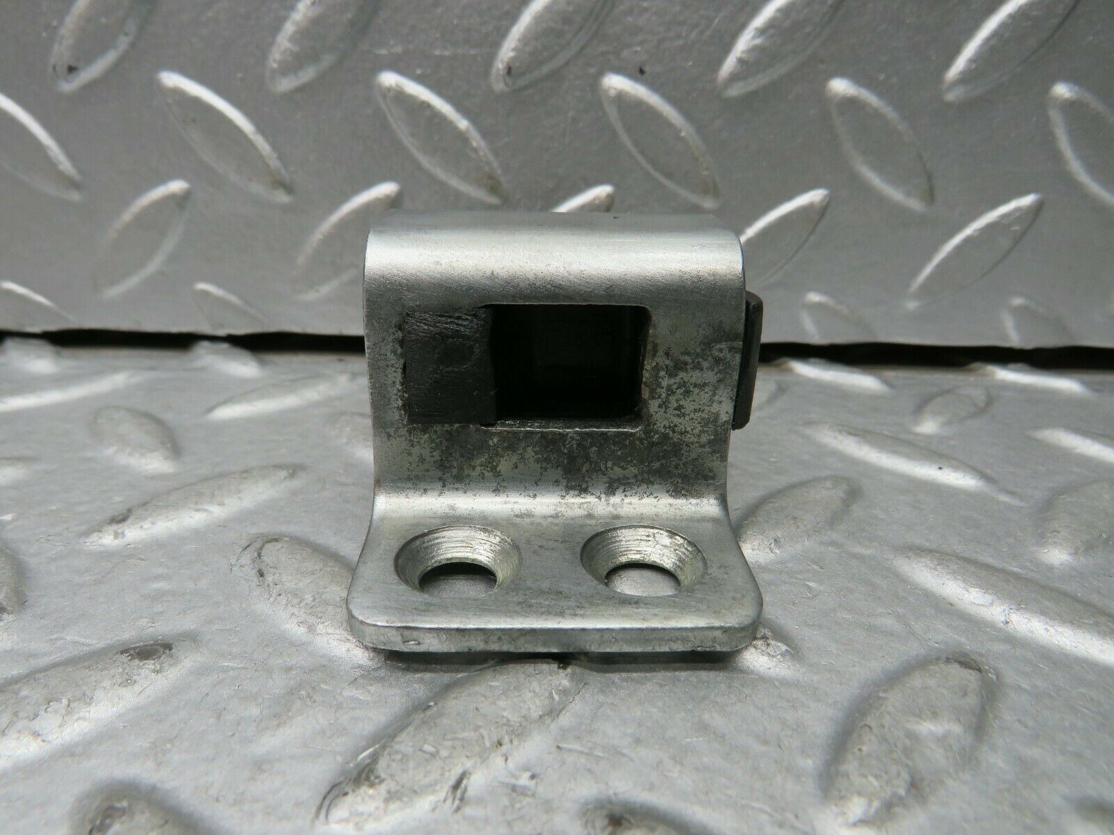 22168 Mercedes-Benz S123 280TE Wagon Door Lock Latch Left Side