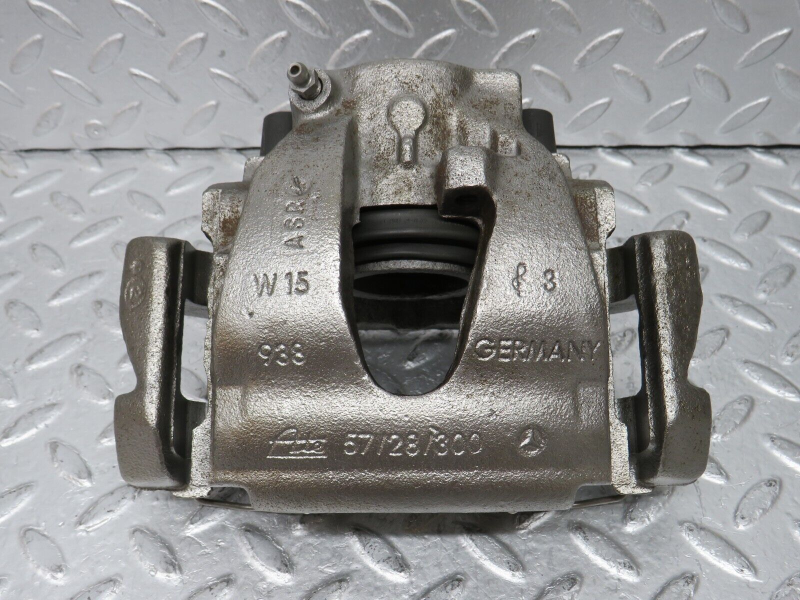 35023 Mercedes-Benz W210 320E Front Right Brake Caliper ATE 57/28/300