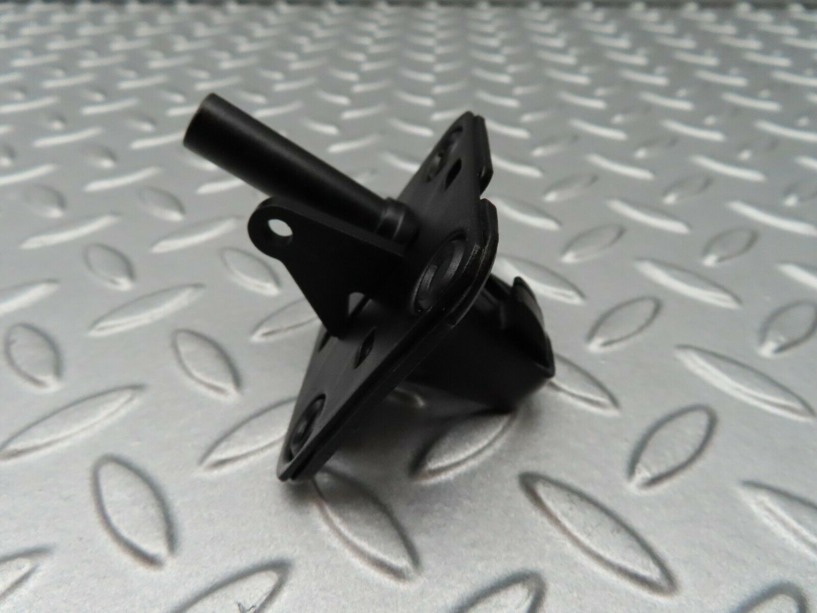 5146 Mercedes-Benz R107 350SL Coupe Bonnet Lock Catch