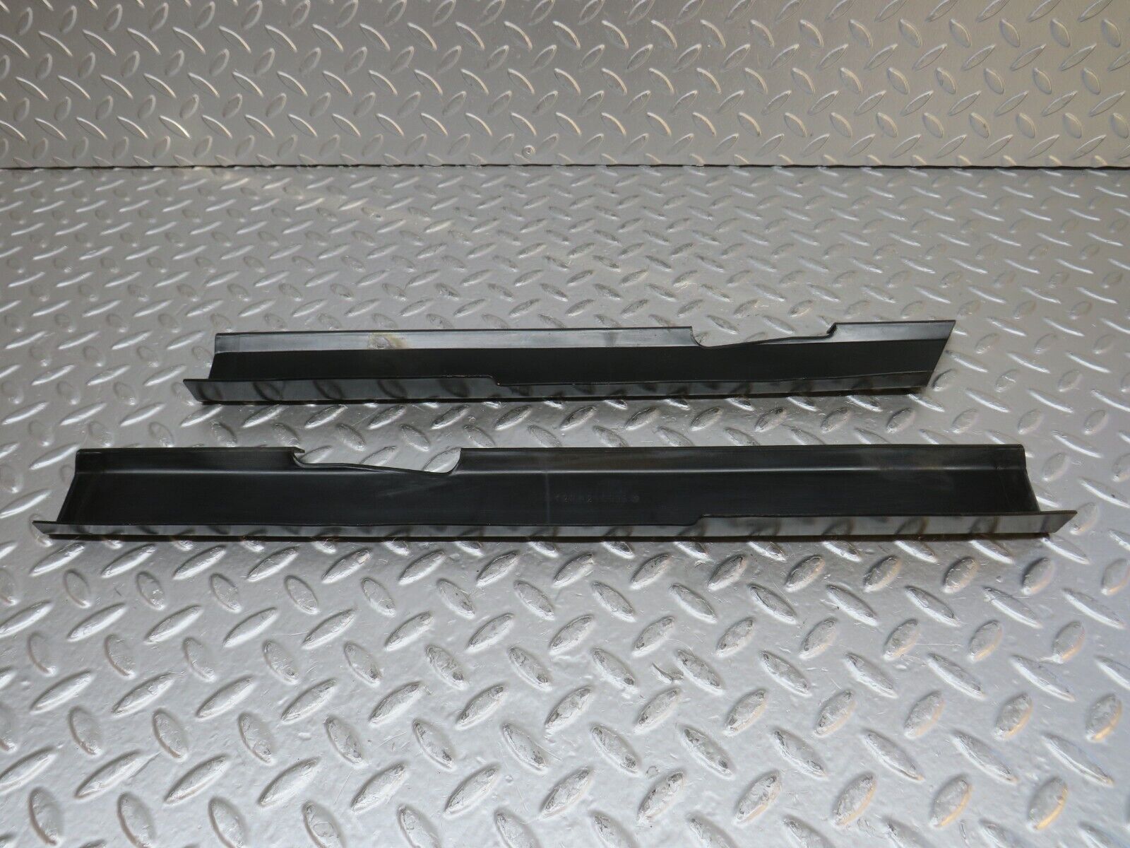 0463 Mercedes-Benz W123 230E Cable Channel Duct Front Pair 1238210936