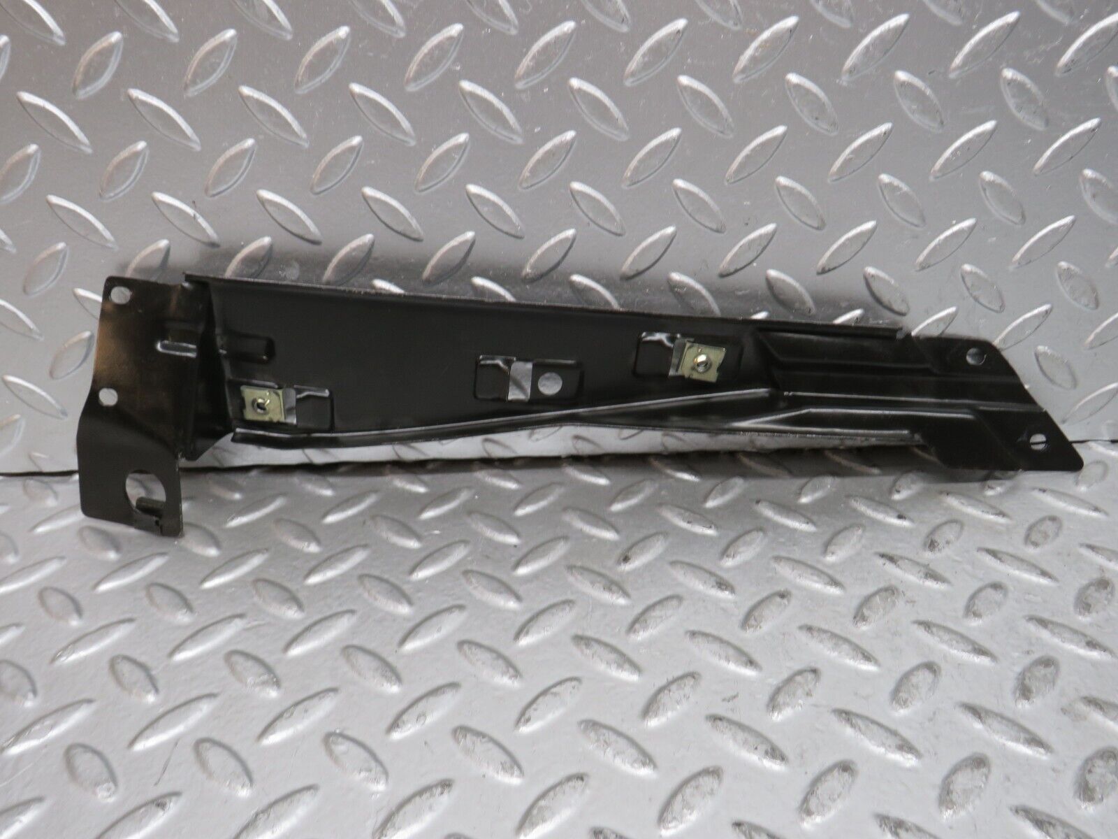 29164 Mercedes-Benz C124 320CE Coupe Rear Window Channel Support Right Side