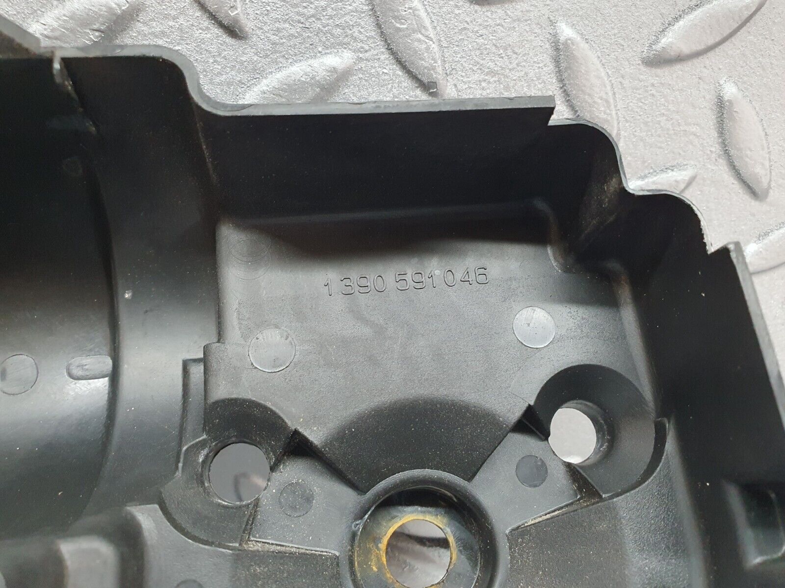 41446 Mercedes-Benz W124 200E Wiper Motor Bosch 0390241410