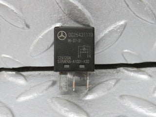 39701 Mercedes-Benz R129 320SL Coupe Indicator Relay 0025421119