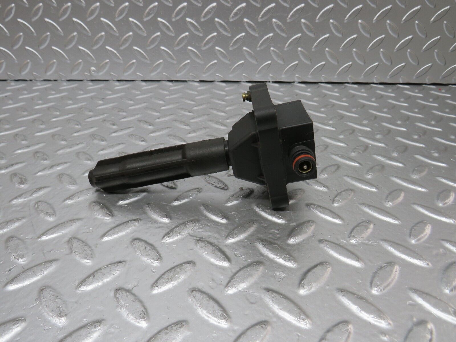 24944 Mercedes-Benz W140 S320 Ignition Coil Bosch 0001587503