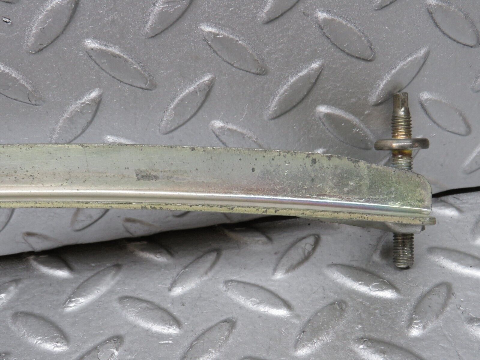 37801 Mercedes-Benz A124 320E Cabriolet Front Right Window Channel