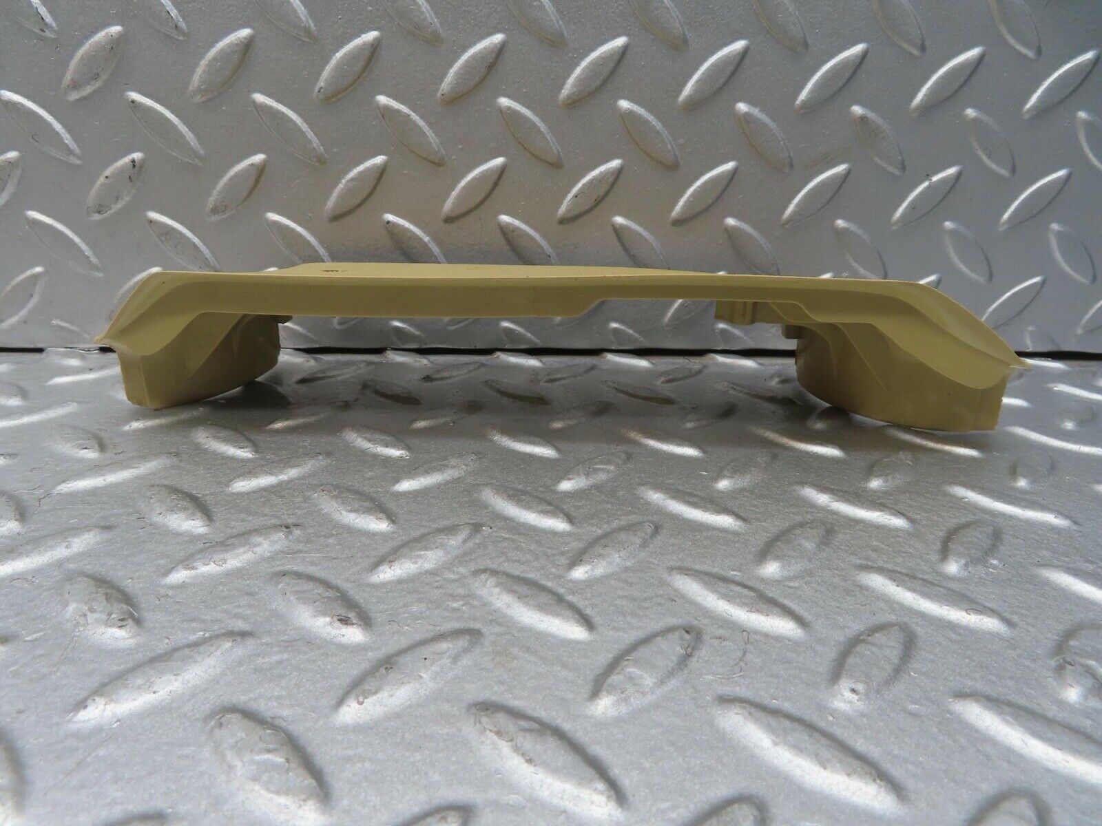 13478 Mercedes-Benz W123 200 B Pillar Bottom Cover Right Side Cream 1236922222
