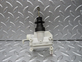 W124 Wagon door lock vacuum actuator front left used OEM