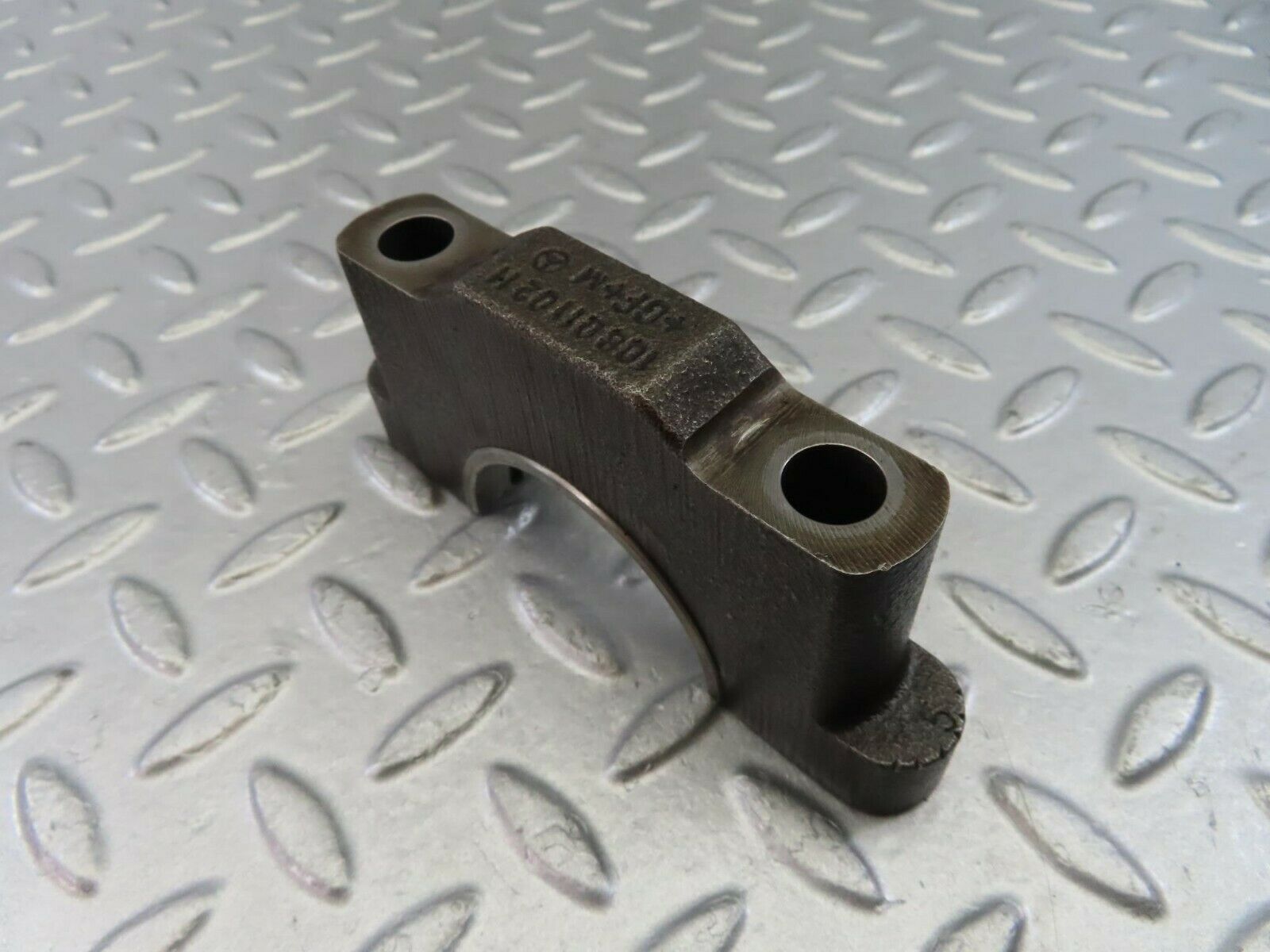 9876 Mercedes-Benz C123 280CE Coupe Crankshaft Bearing Holder Block 1080110211