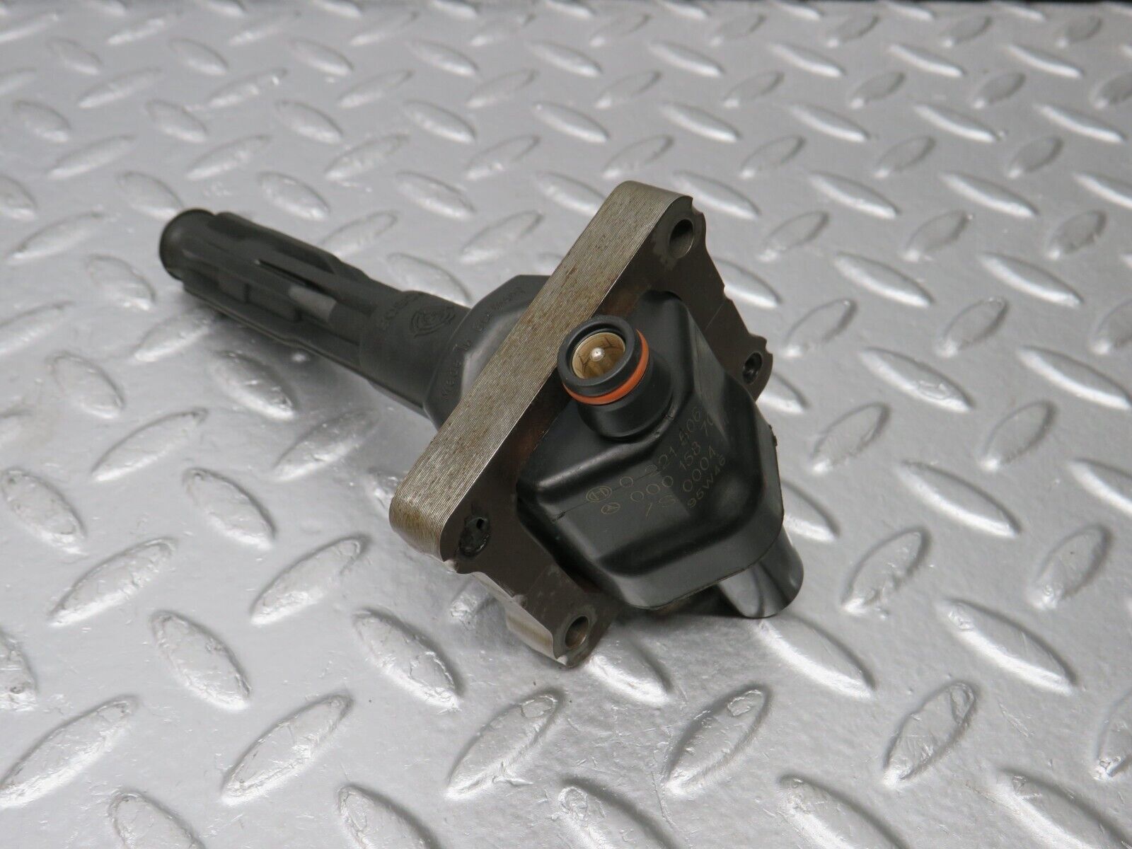 39496 Mercedes-Benz R129 320SL Coupe Ignition Coil 0001587003 0221506444 0001593542