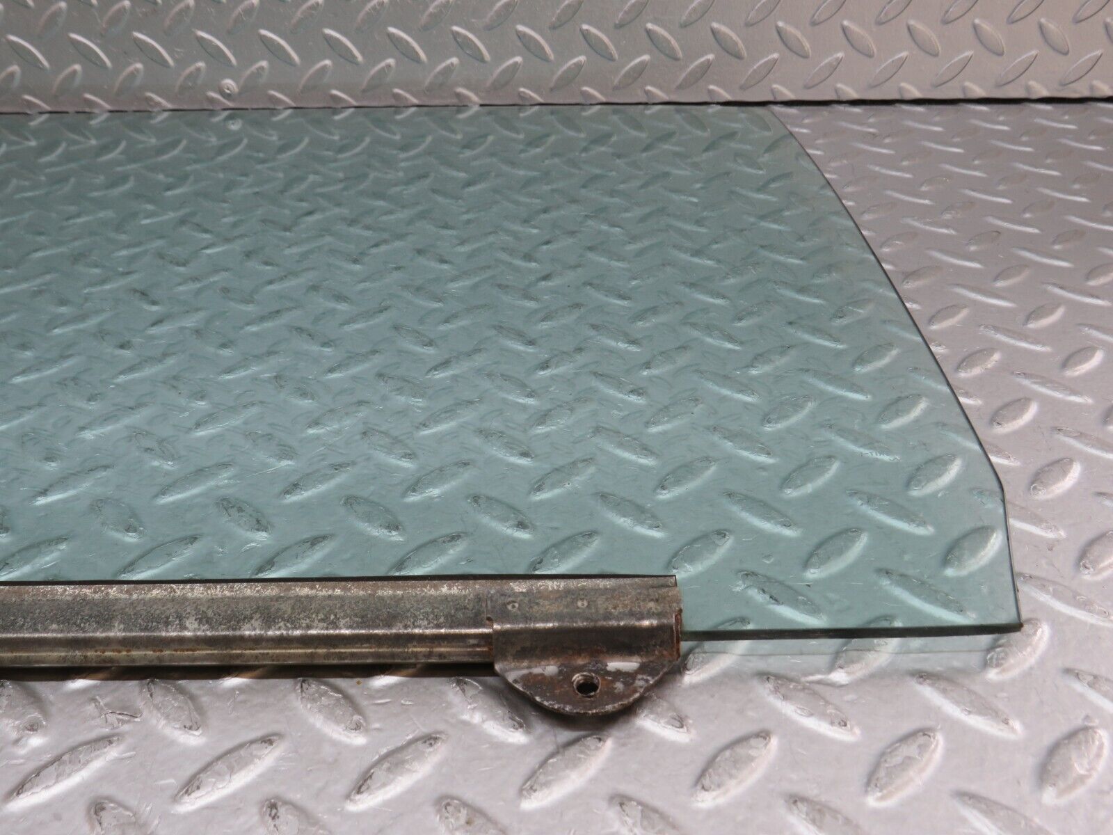 35792 Mercedes-Benz W108 Rear Left Door Window Glass