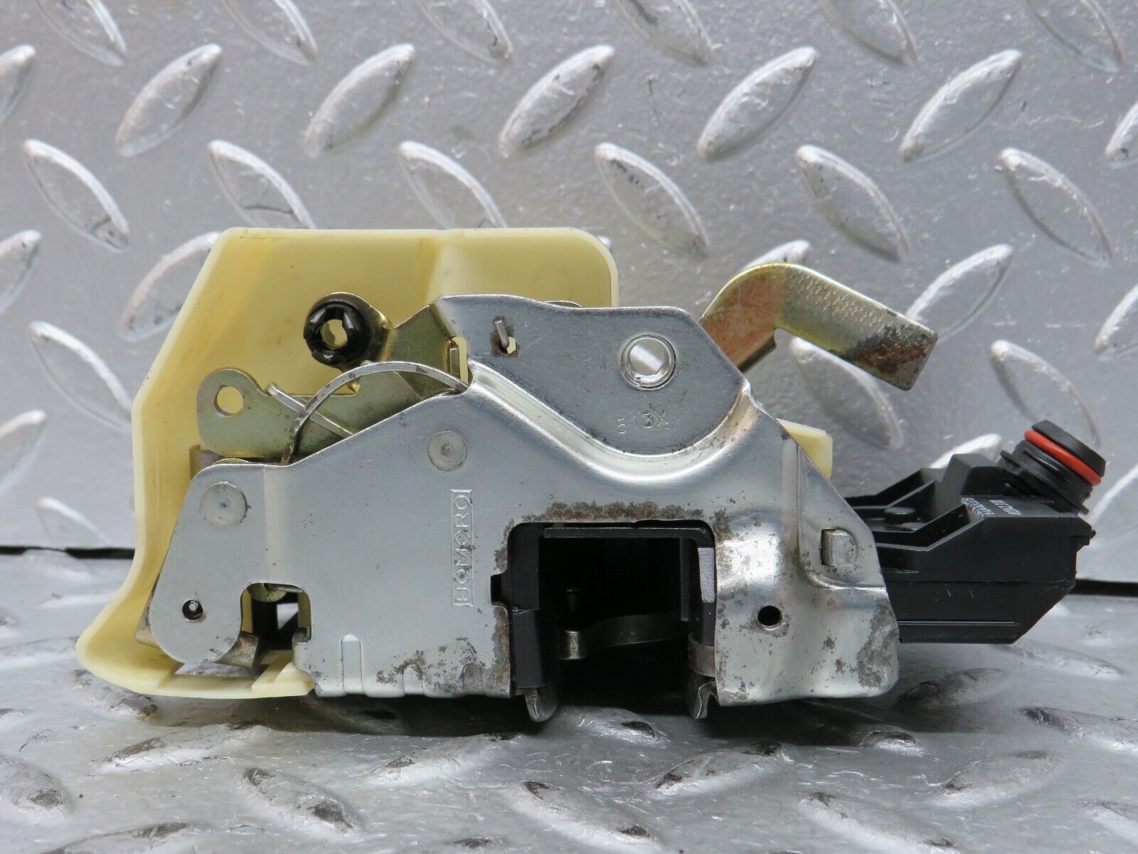 27672 Mercedes-Benz S124 300TE Wagon Rear Left Door Lock Mechanism 1248213551