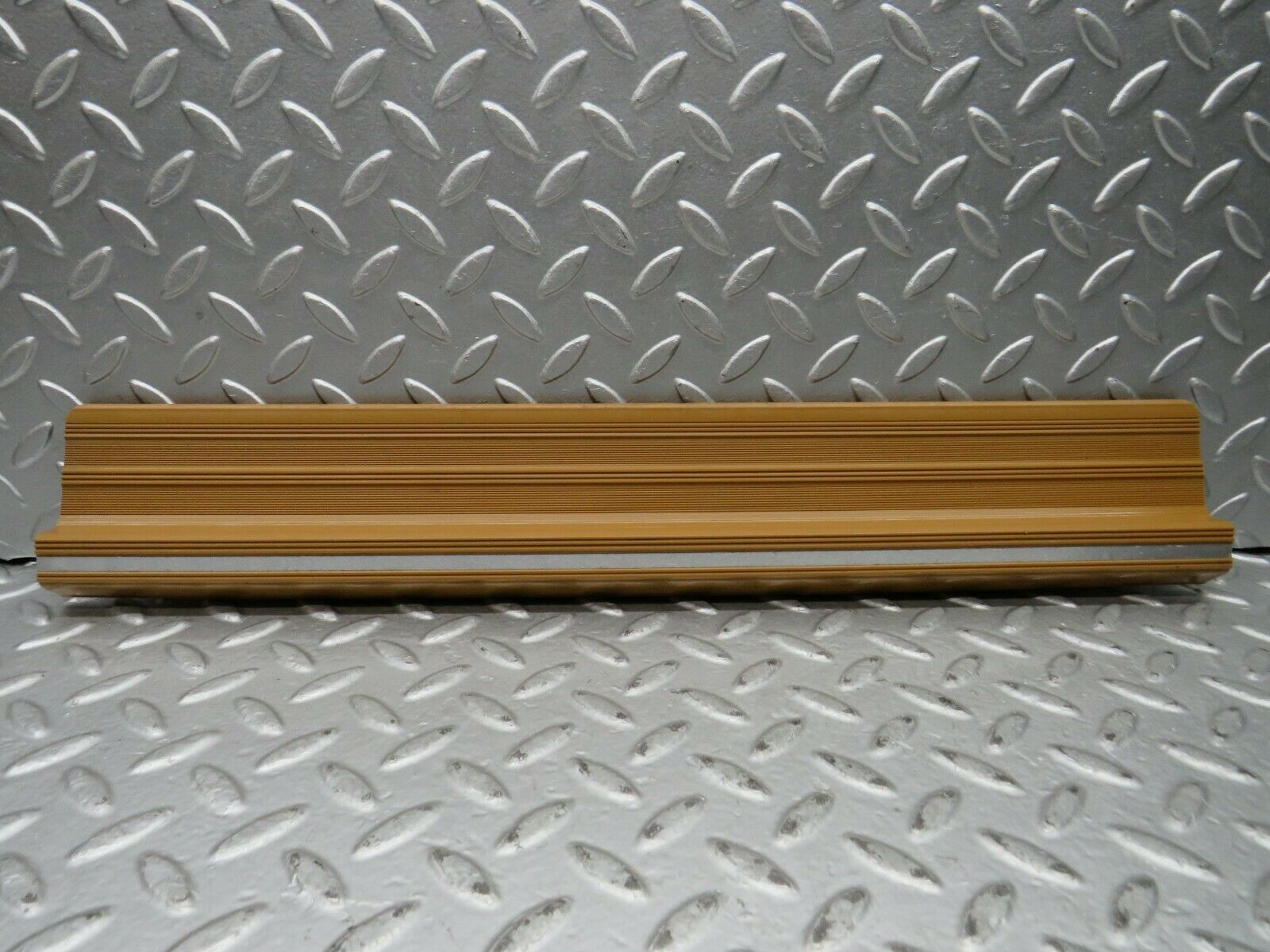 21999 Mercedes-Benz S123 280TE Wagon Rear Left Door Sill Trim Palomino
