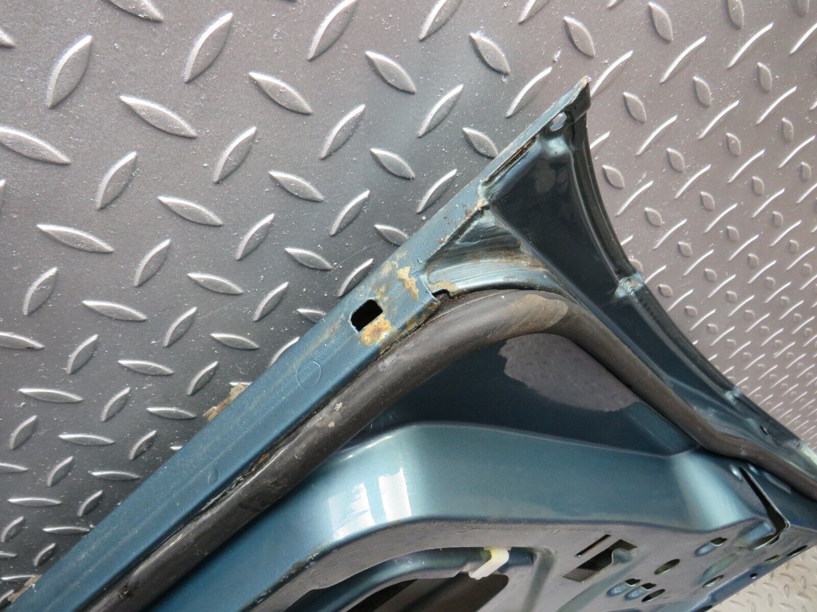 30827 Mercedes-Benz W201 190E 2.0L Front Left Door