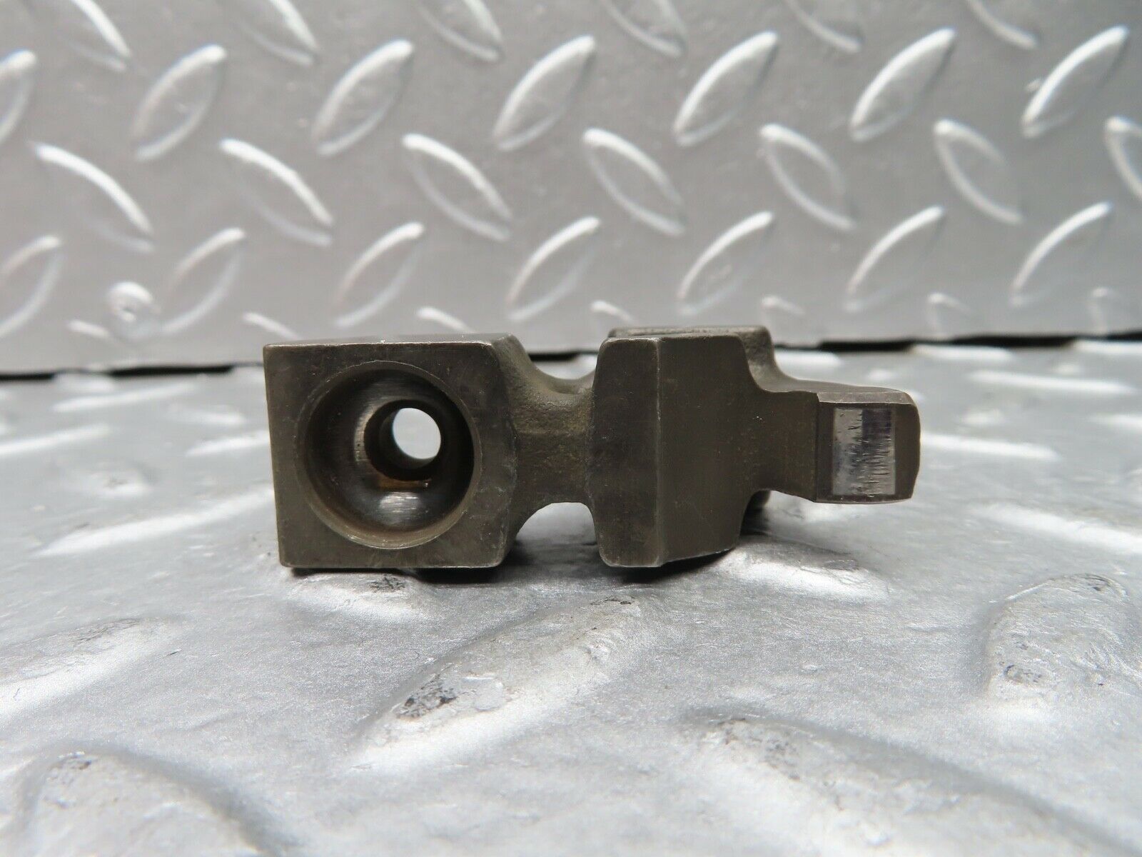 20715 Mercedes-Benz R107 450SL Valve Rocker Arm With Retaining Spring