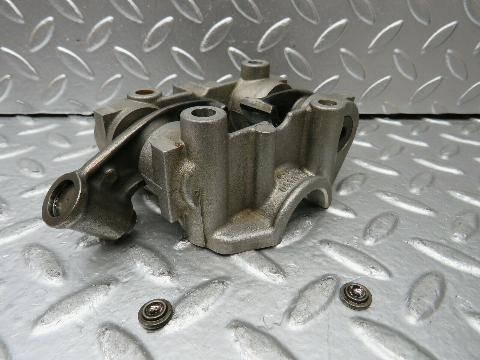23072 Mercedes-Benz C123 230CE Coupe Rocker Arms Camshaft Bearing Block 1020512110
