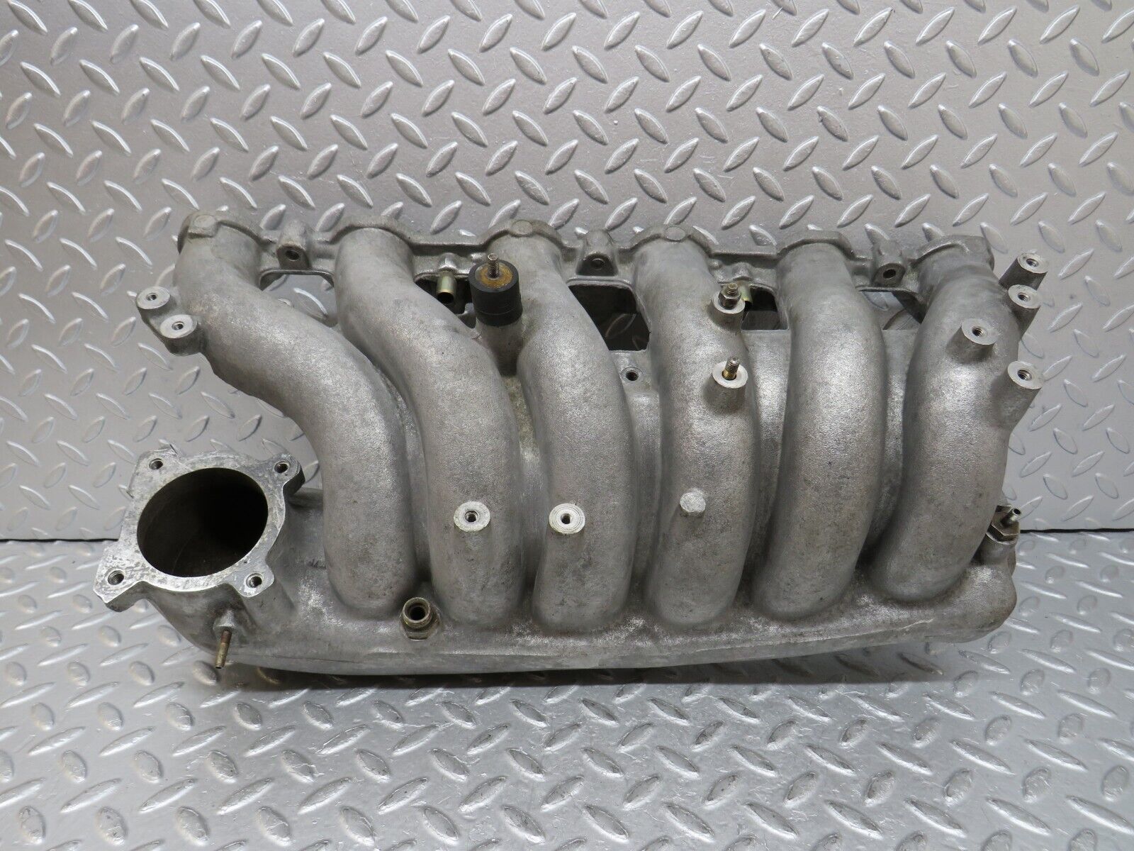 35635 Mercedes-Benz R107 280SL Intake Manifold 1101413701