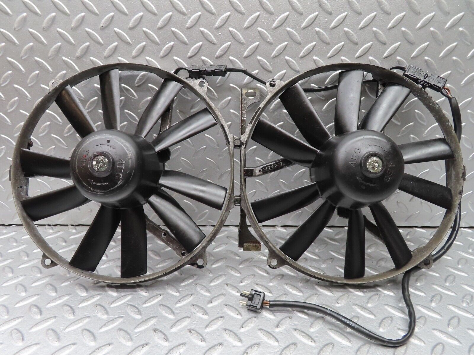 20076 Mercedes-Benz R129 300SL Coupe Radiator Cooling Fan 1295051055