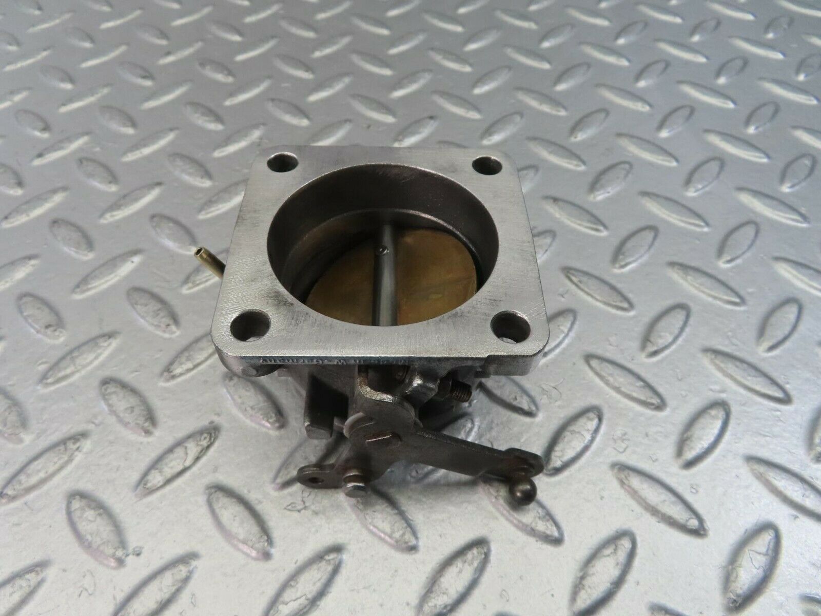 10796 Mercedes-Benz W123 230E Throttle Body