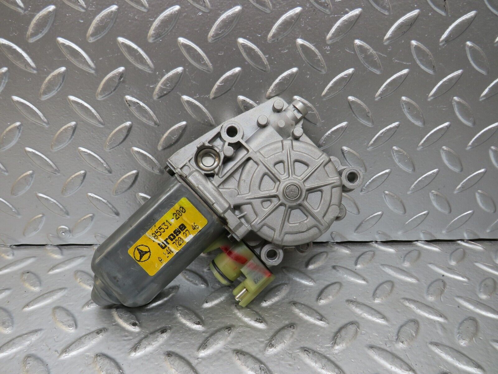 24744 Mercedes-Benz W140 S320 Front Left Window Regulator Motor 1407202746