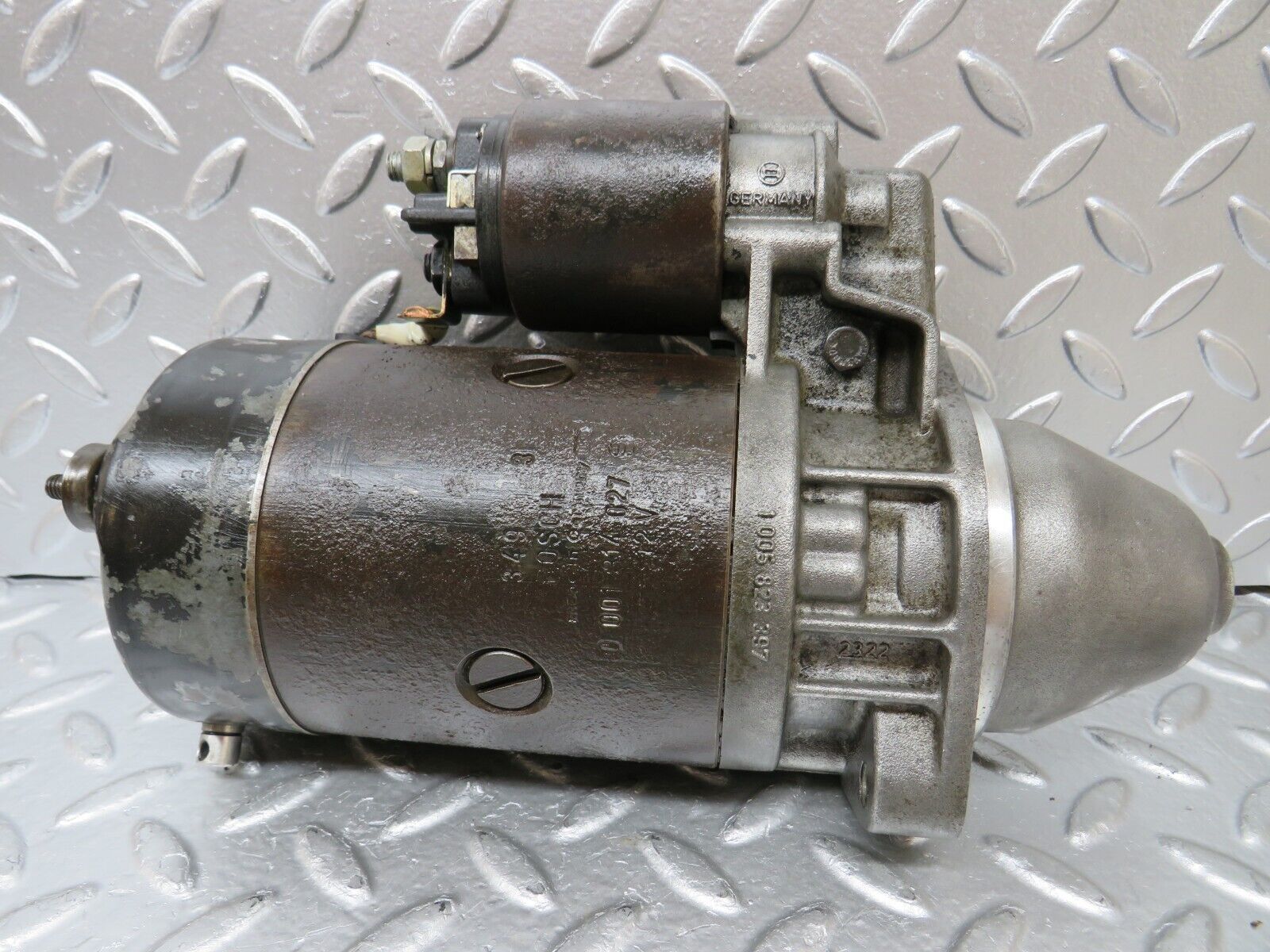 25618 Mercedes-Benz W123 200 Starter Motor Bosch 1005823397