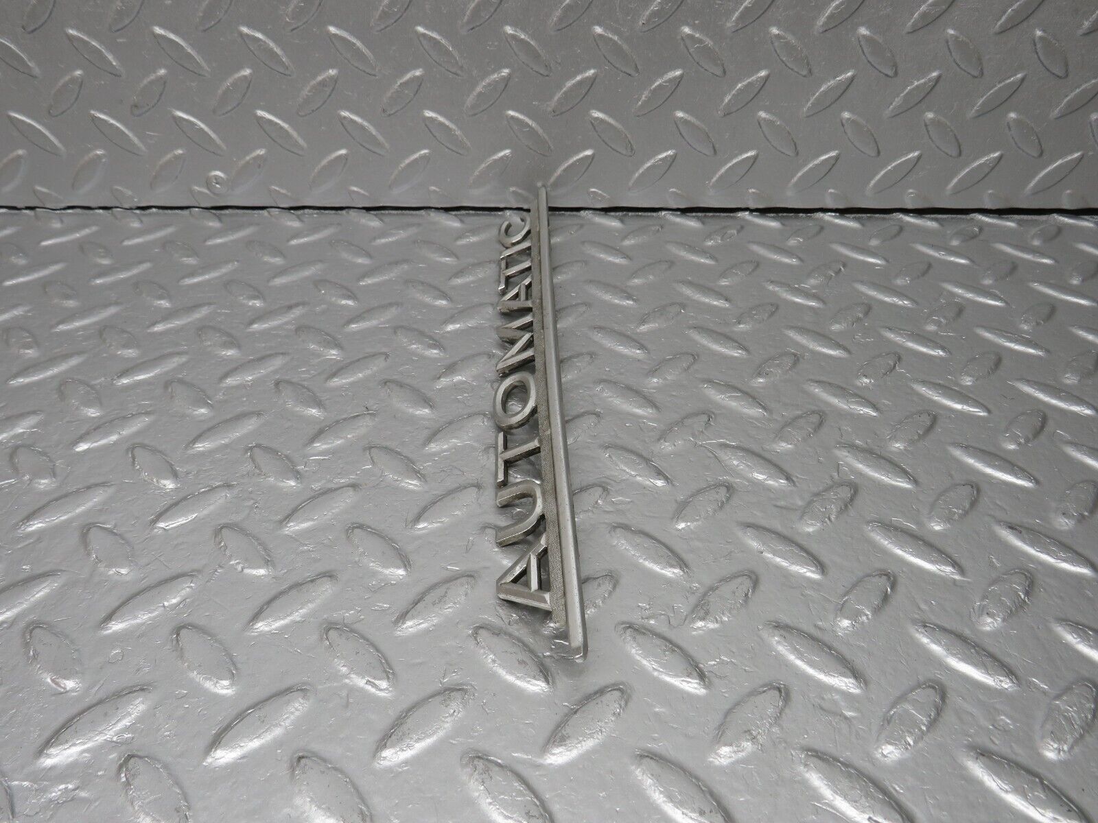 40321 Mercedes-Benz W110 230 Trunk Badge Emblem Automatic