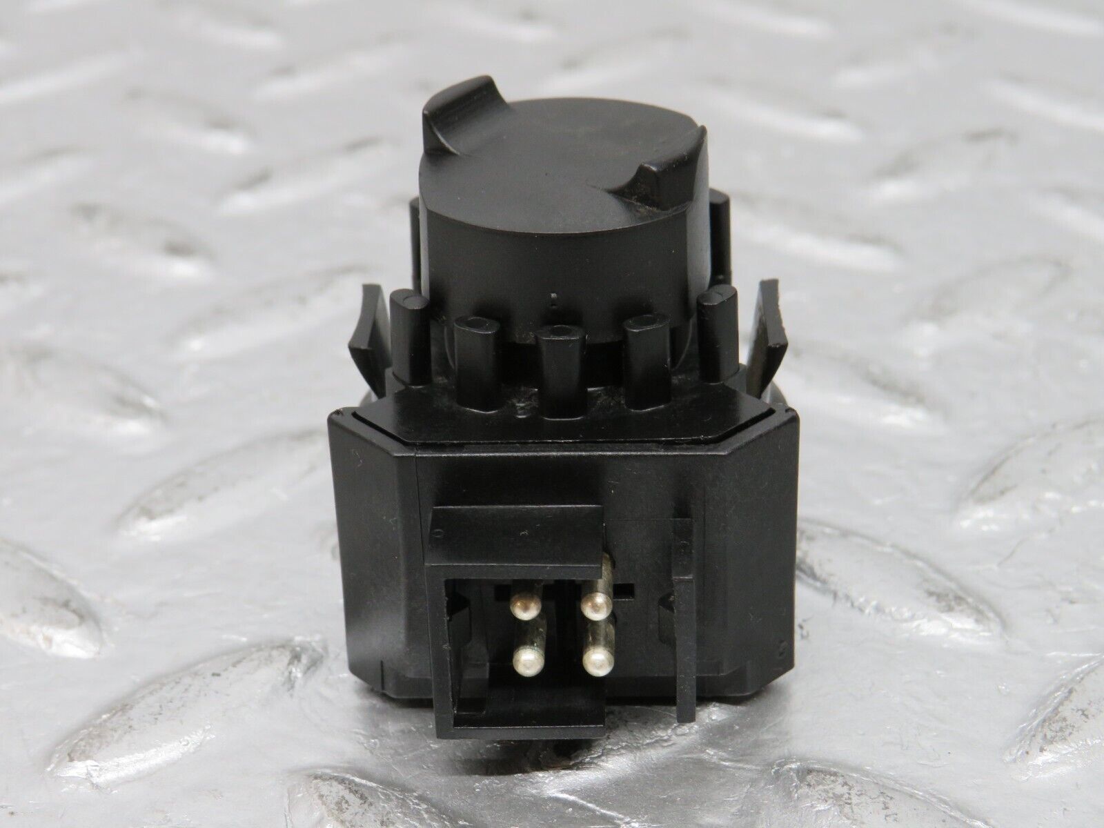 32609 Mercedes-Benz S124 300TE Wagon Kick Down Switch 0025452214