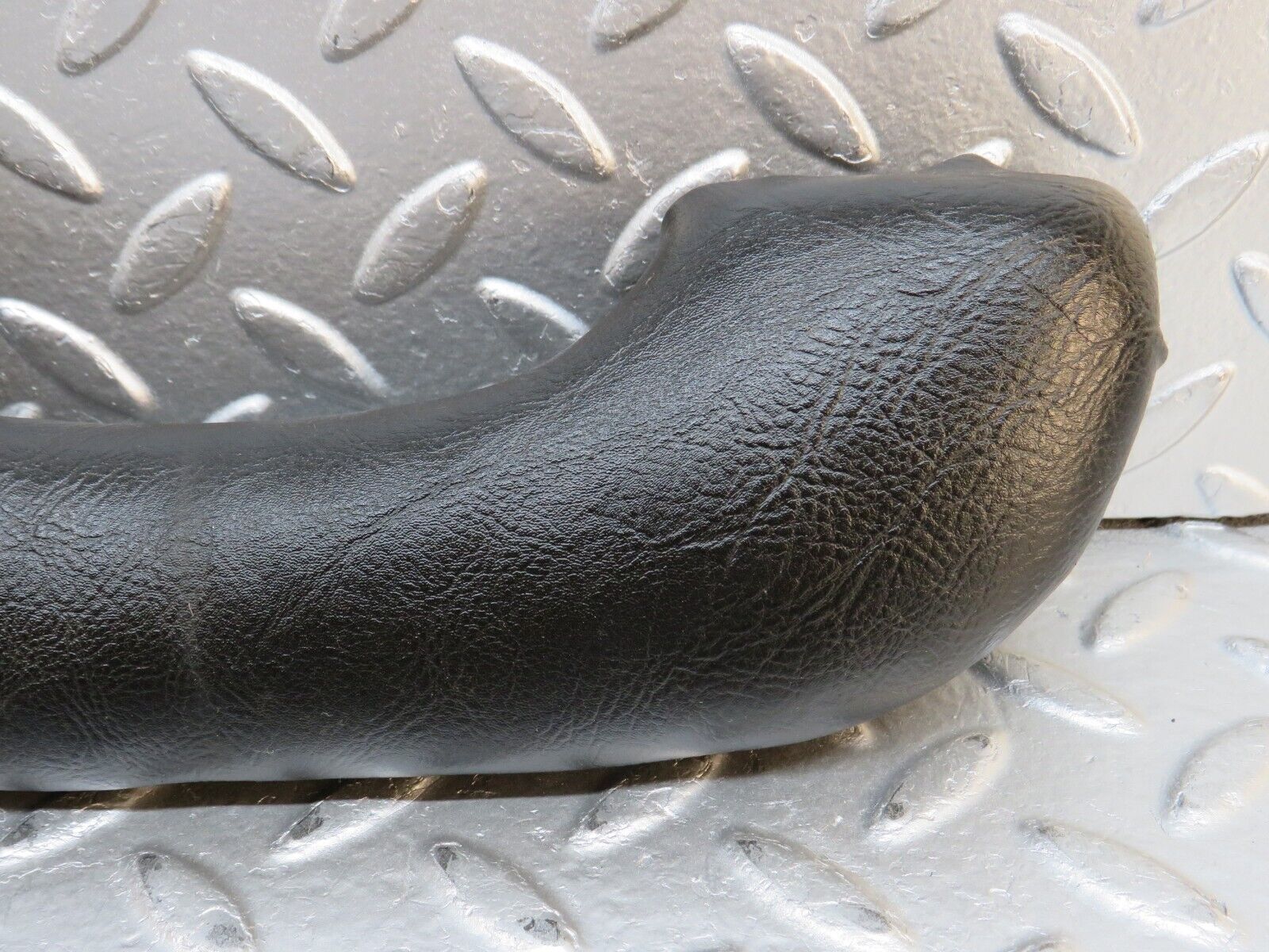 0187 Mercedes-Benz W120 Ponton Arm Rest Top Pad Black