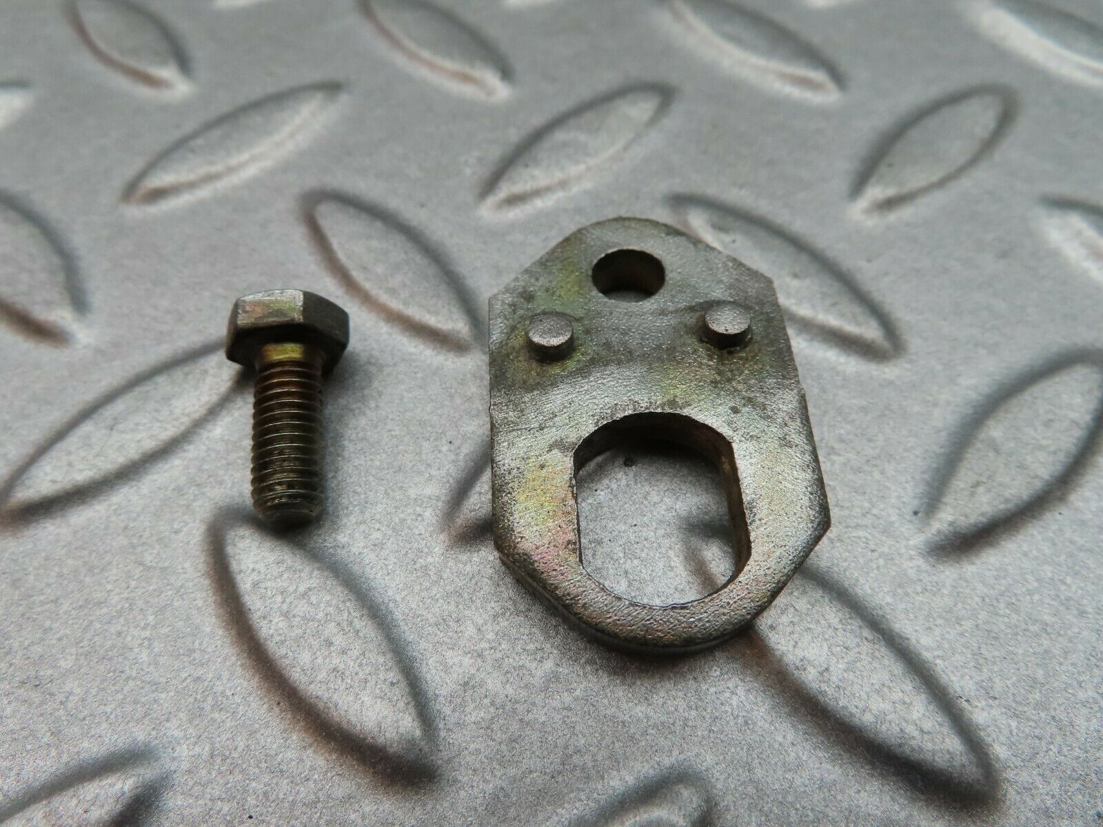 5131 Mercedes-Benz R107 350SL Coupe Fuel Injector Bracket