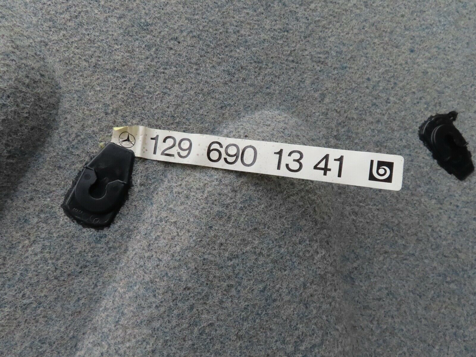 17092 Mercedes-Benz R129 300SL Coupe Interior Boot Lid Carpet Grey 1296901341