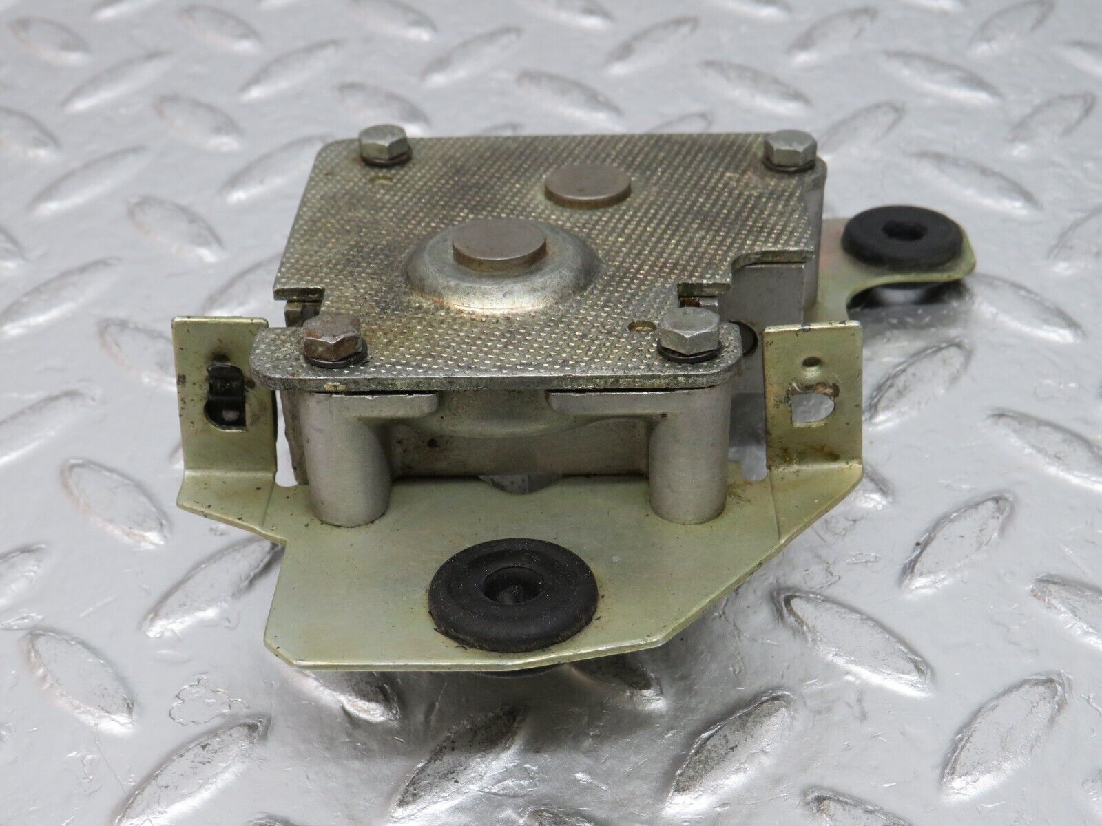 32253 Mercedes-Benz C107 350SLC Coupe Coupe Power Sunroof Mechanism