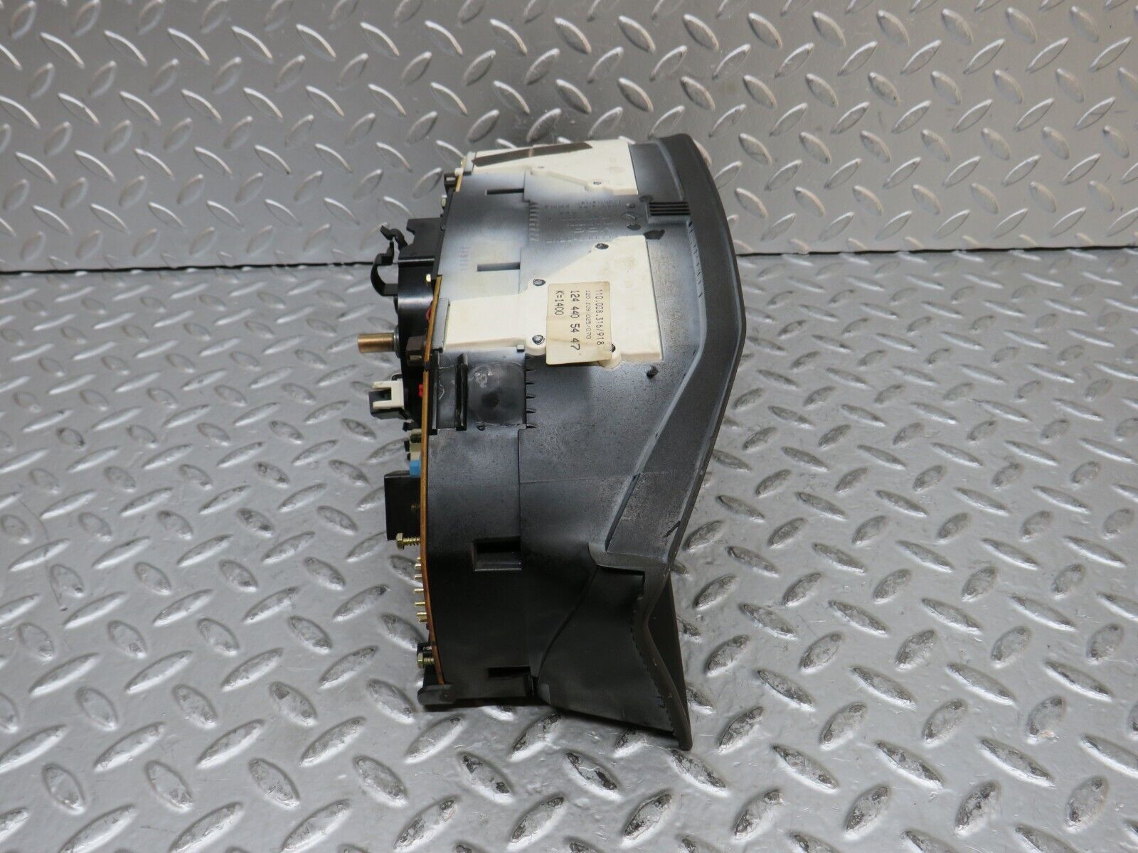 29204 Mercedes-Benz C124 320CE Coupe Instrument Cluster ASR  1244405447