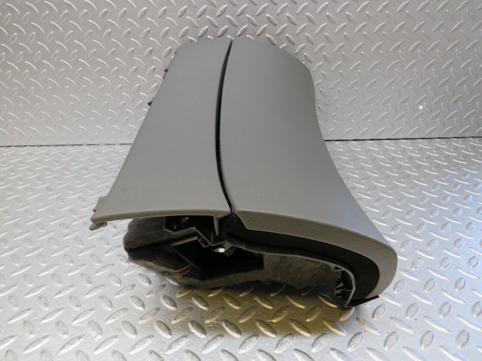 35201 Mercedes-Benz W221 Glove Box No Key