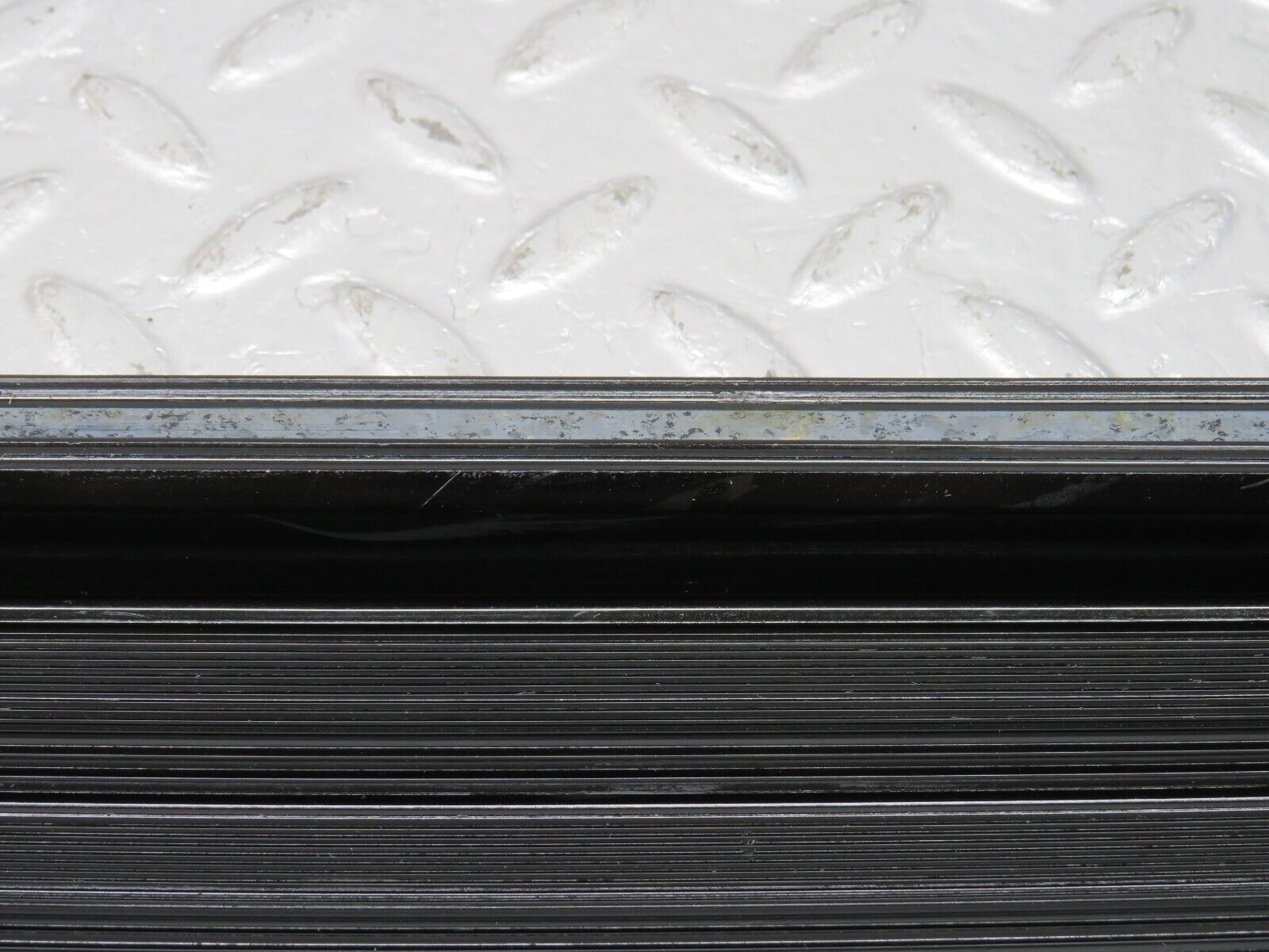 40634 Mercedes-Benz W123 300D Rear Left Door Sill Trim Black