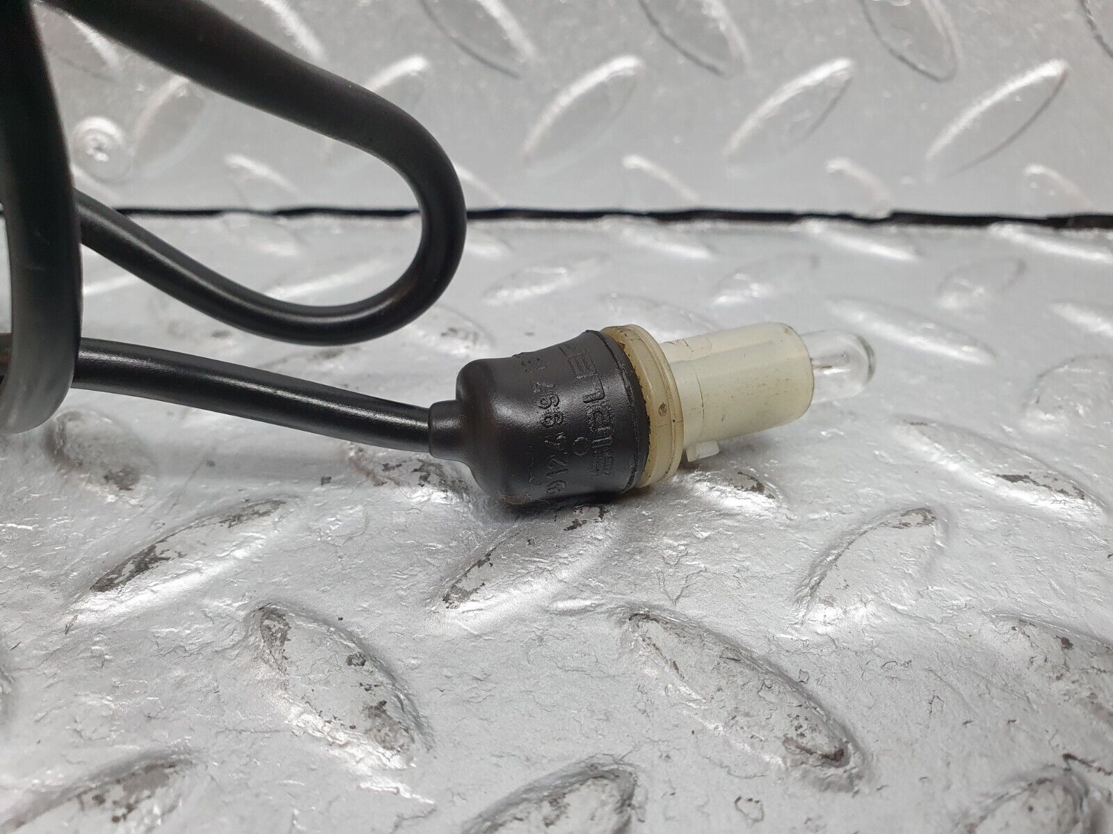 41089 Mercedes-Benz W126 300SE Front Wing Indicator Cable Wire 1249971881