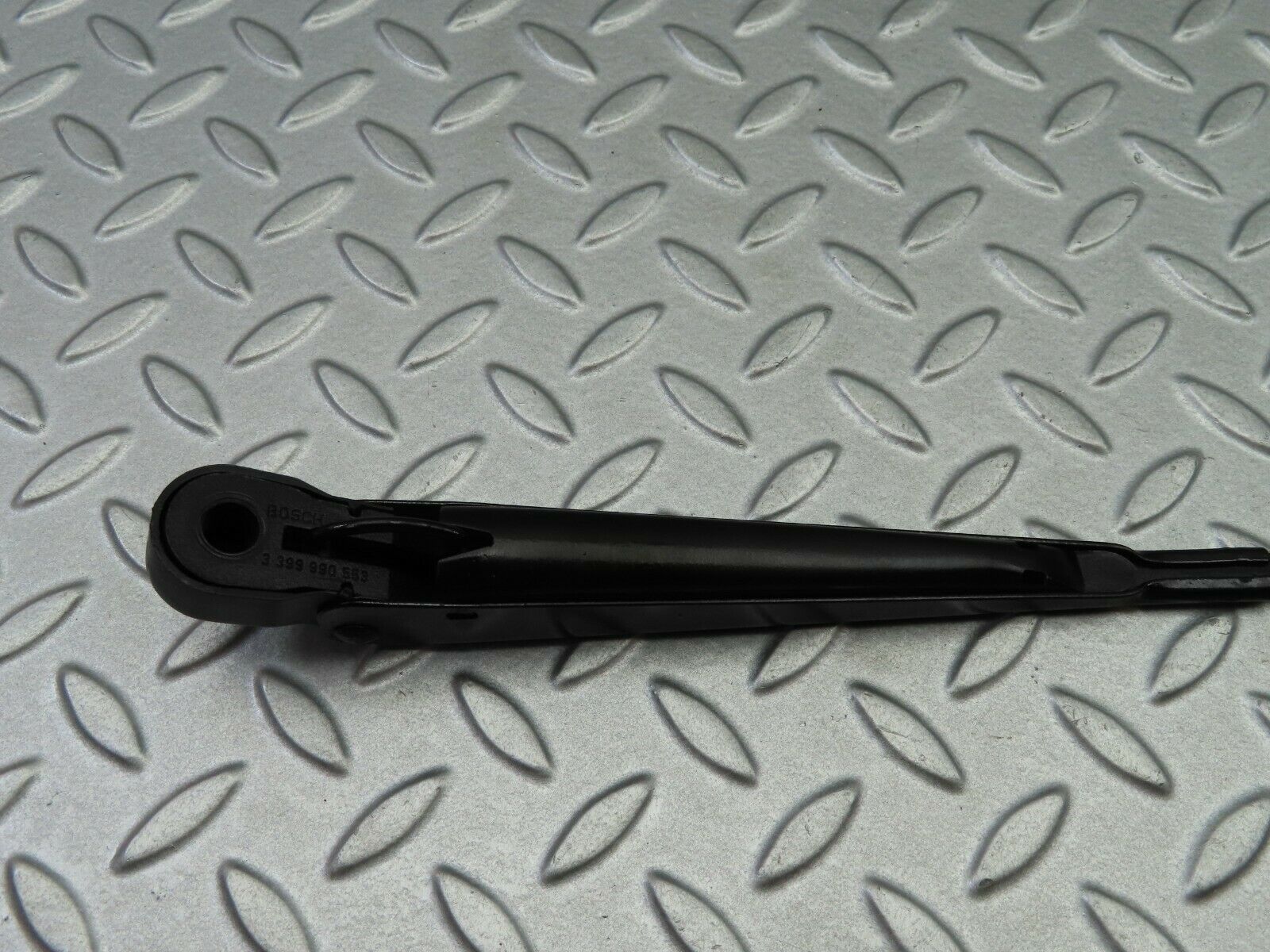 5969 Mercedes-Benz W123 200 Wiper Arm Bosch 3399990553