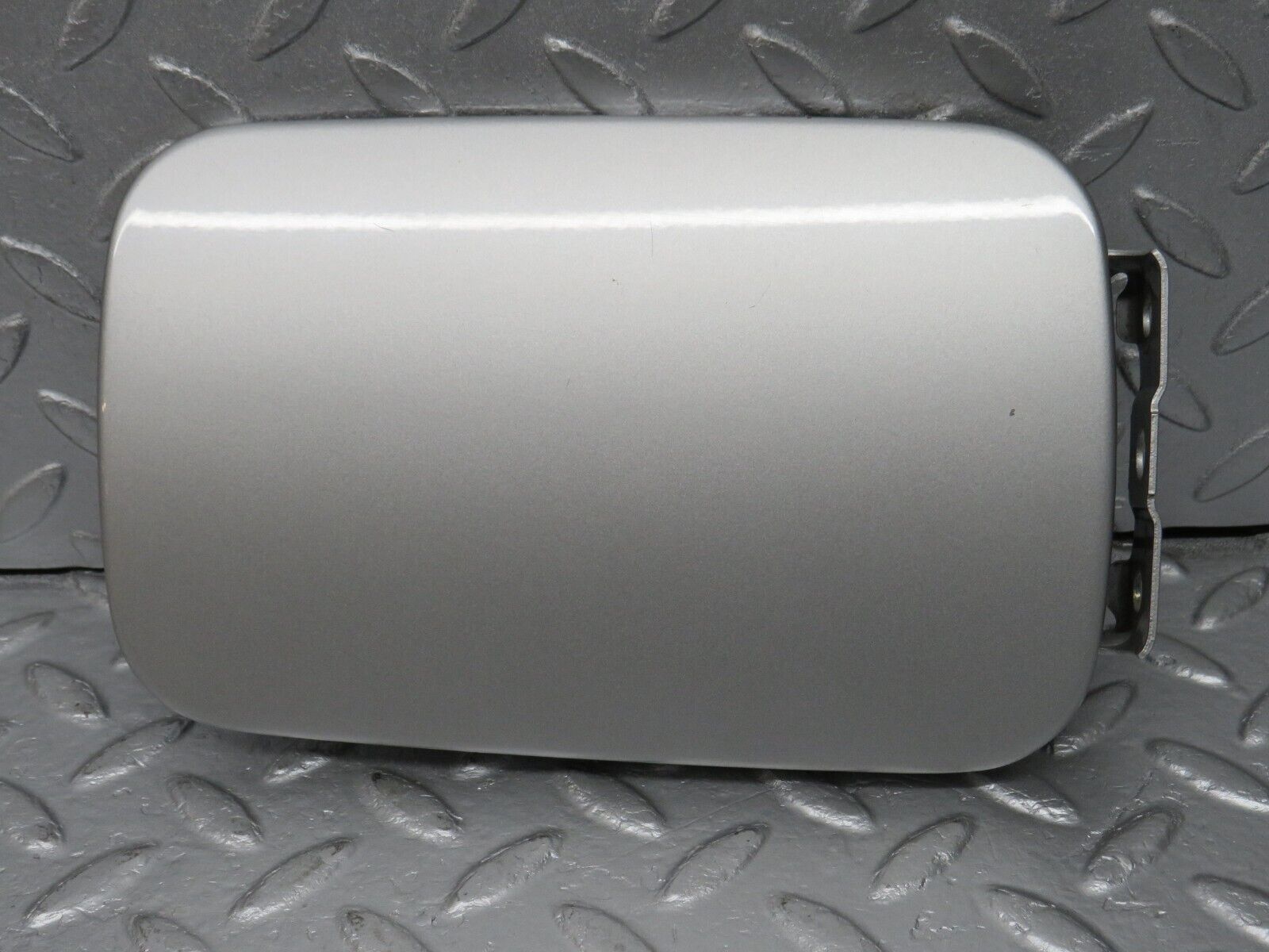 39405 Mercedes-Benz R129 320SL Coupe Fuel Tank Flap Cap 1295841339