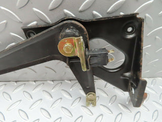 3789 Mercedes-Benz S123 200T Wagon Handbrake Regulator
