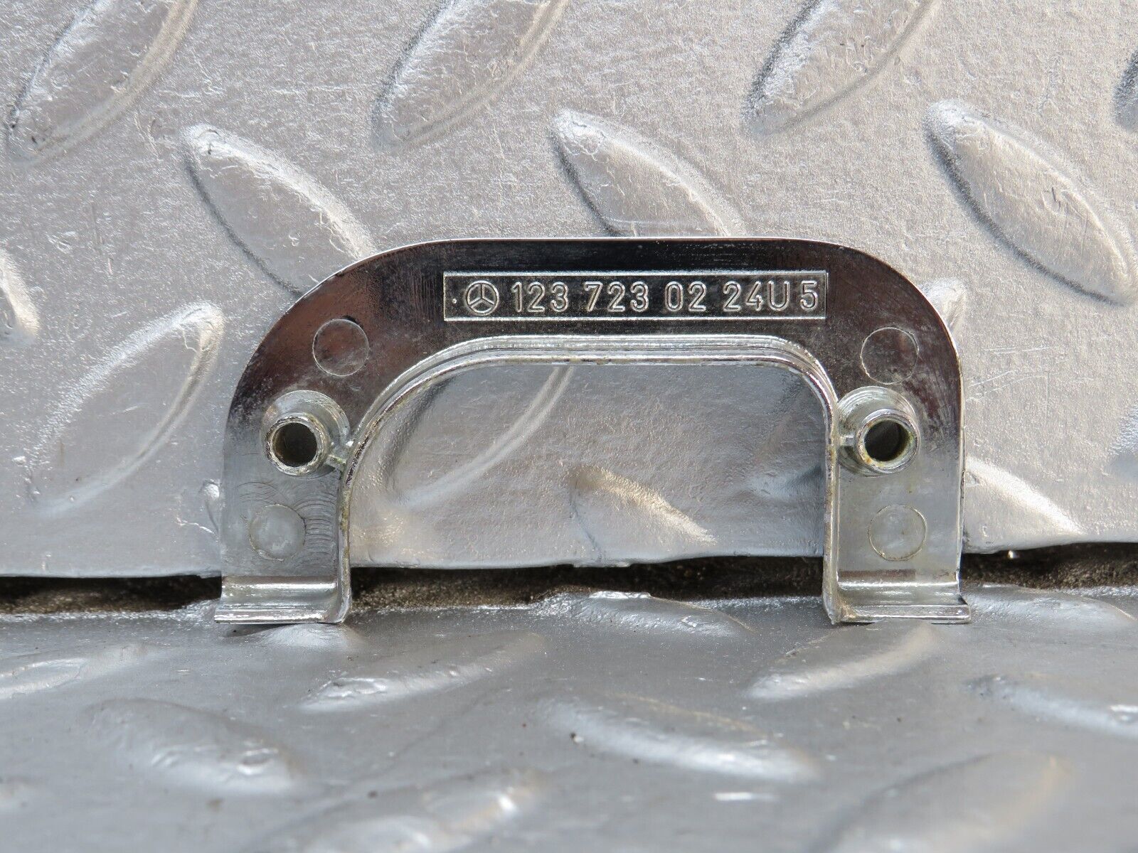 40623 Mercedes-Benz W123 300D Interior Chrome Door Latch Trim 1237230224