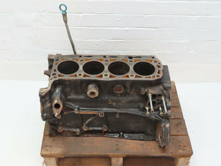 4097 Mercedes-Benz S123 200T Wagon Engine Block M102.920 1020110501