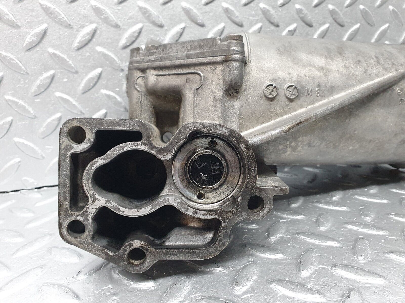 40861 Mercedes-Benz W123 300D Oil Filter Housing 6151840102 6171840125