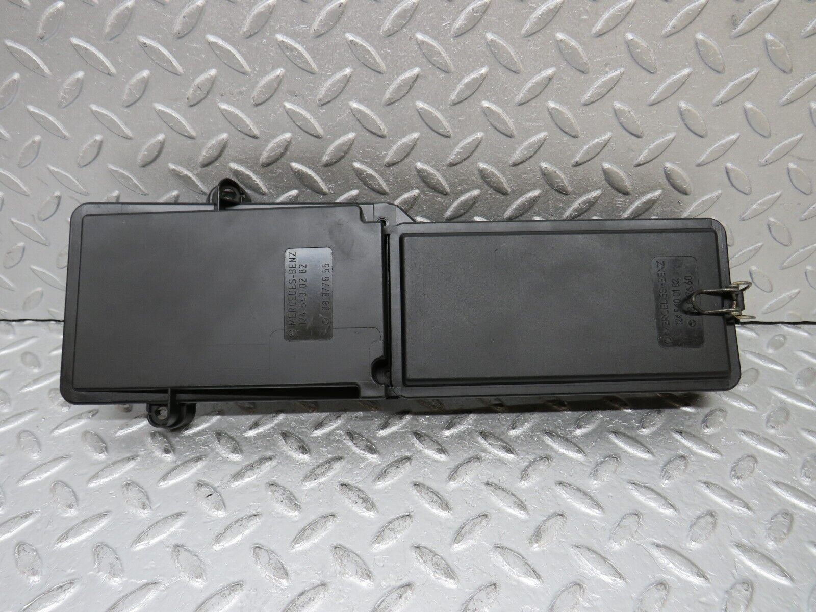 37959 Mercedes-Benz A124 320E Cabriolet Fuse Box Lid 1245452700 1245400282 1245400182