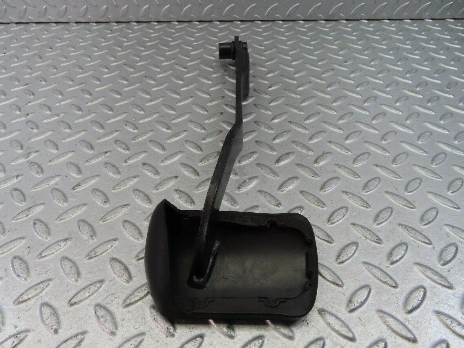 9665 Mercedes-Benz C123 280CE Coupe Brake Pedal With Rubber