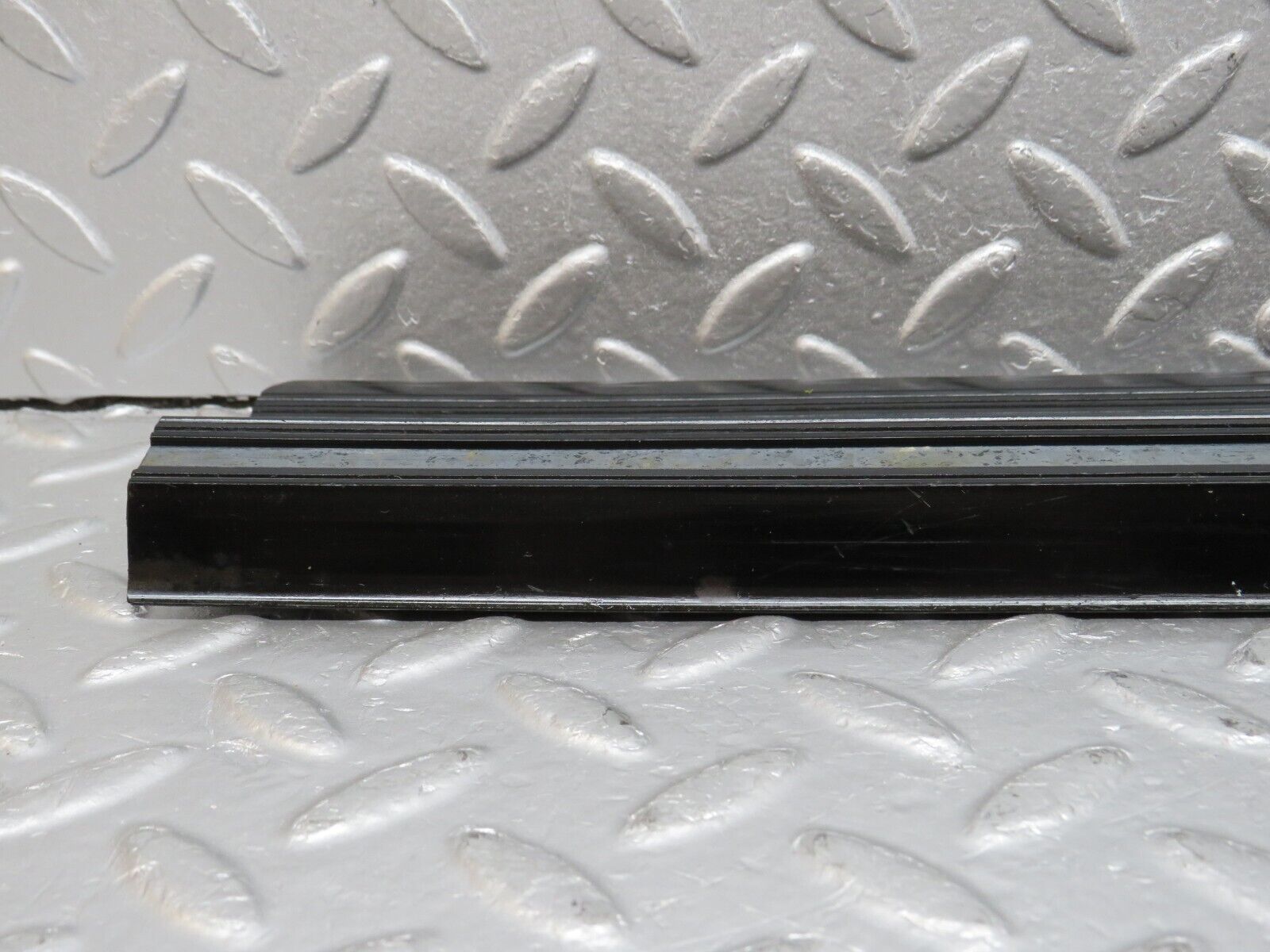 40634 Mercedes-Benz W123 300D Rear Left Door Sill Trim Black