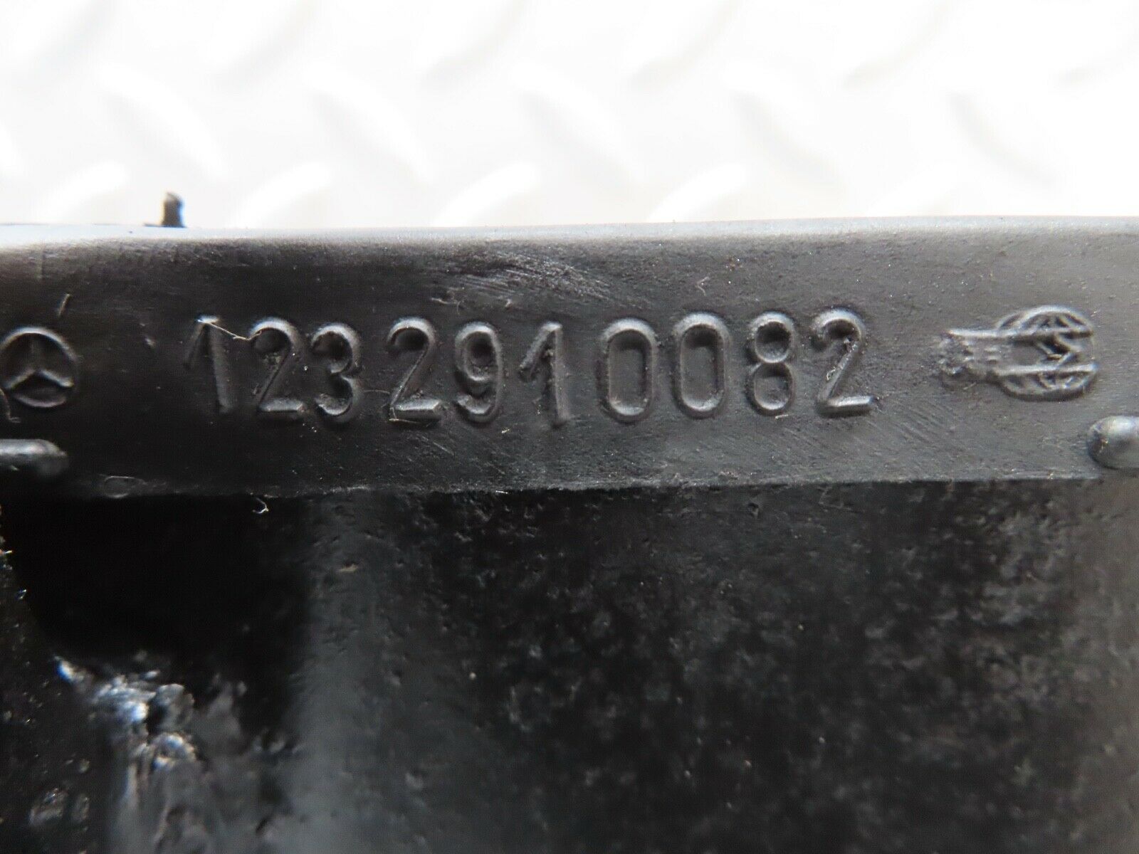 17648 Mercedes-Benz W116 450SEL Brake Pedal With Rubber 1232910082