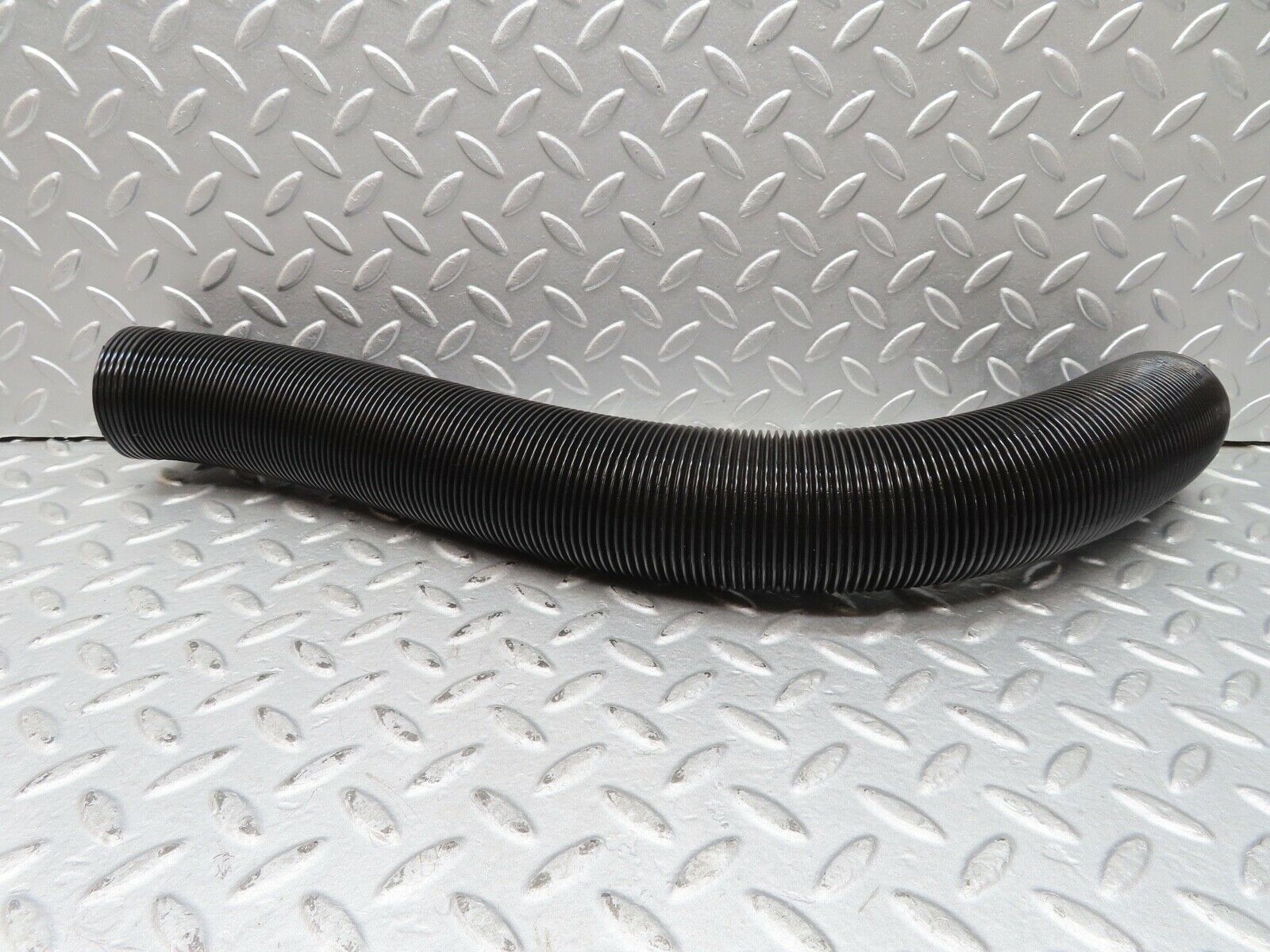 16831 Mercedes-Benz C123 280CE Coupe Dash Air Vent Pipe