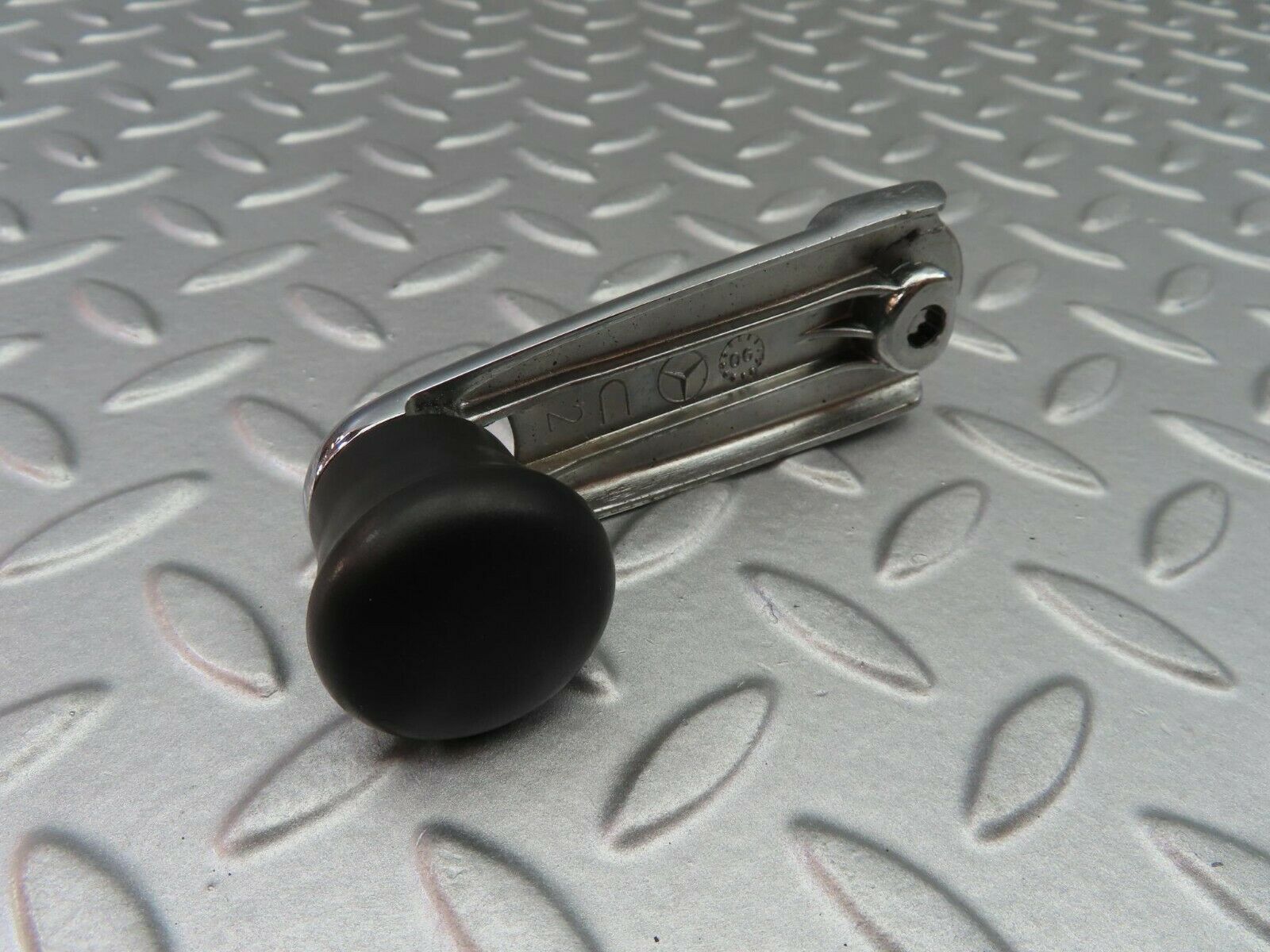 6963 Mercedes-Benz W201 Window Lifter Crank Handle