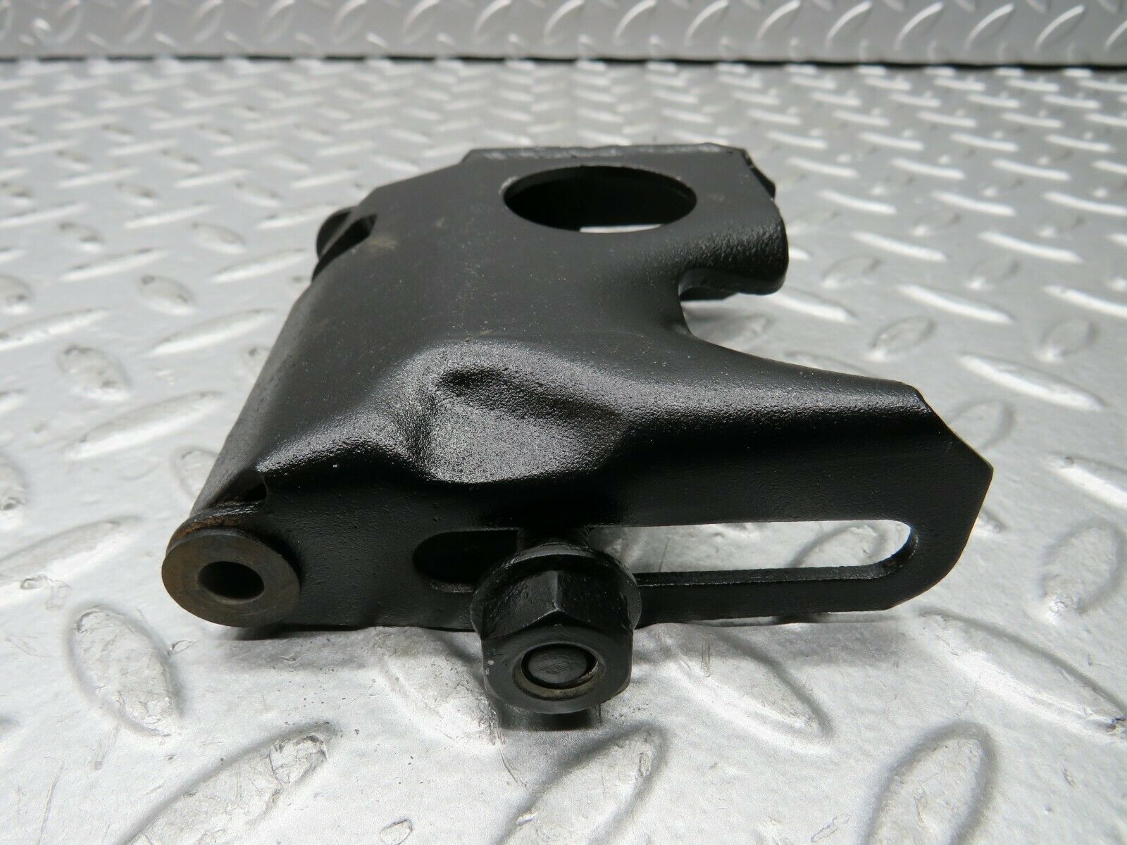 22153 Mercedes-Benz S123 280TE Wagon Alternator Generator Bracket
