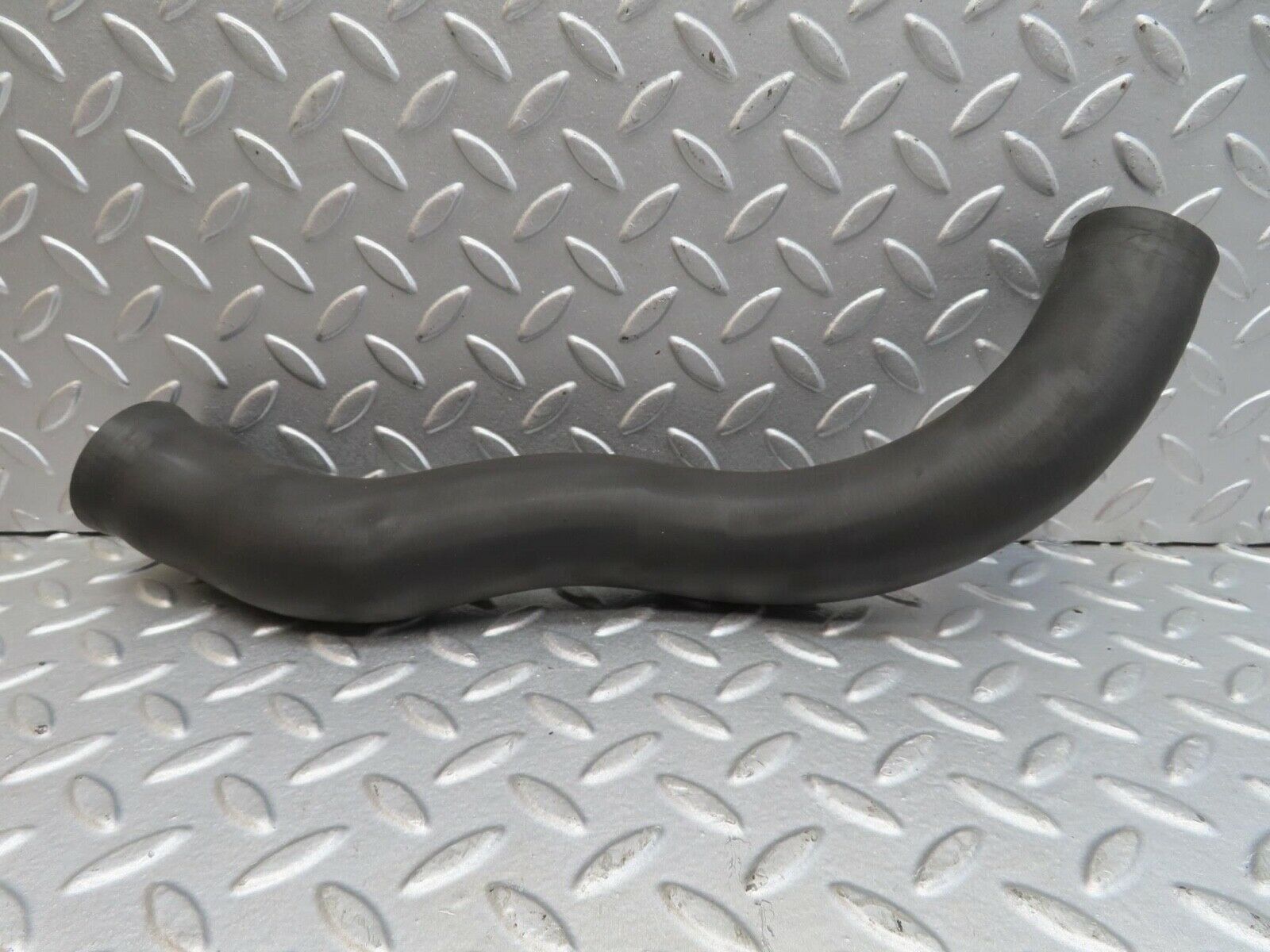 13786 Mercedes-Benz R107 450SL Radiator Hose 1165012482