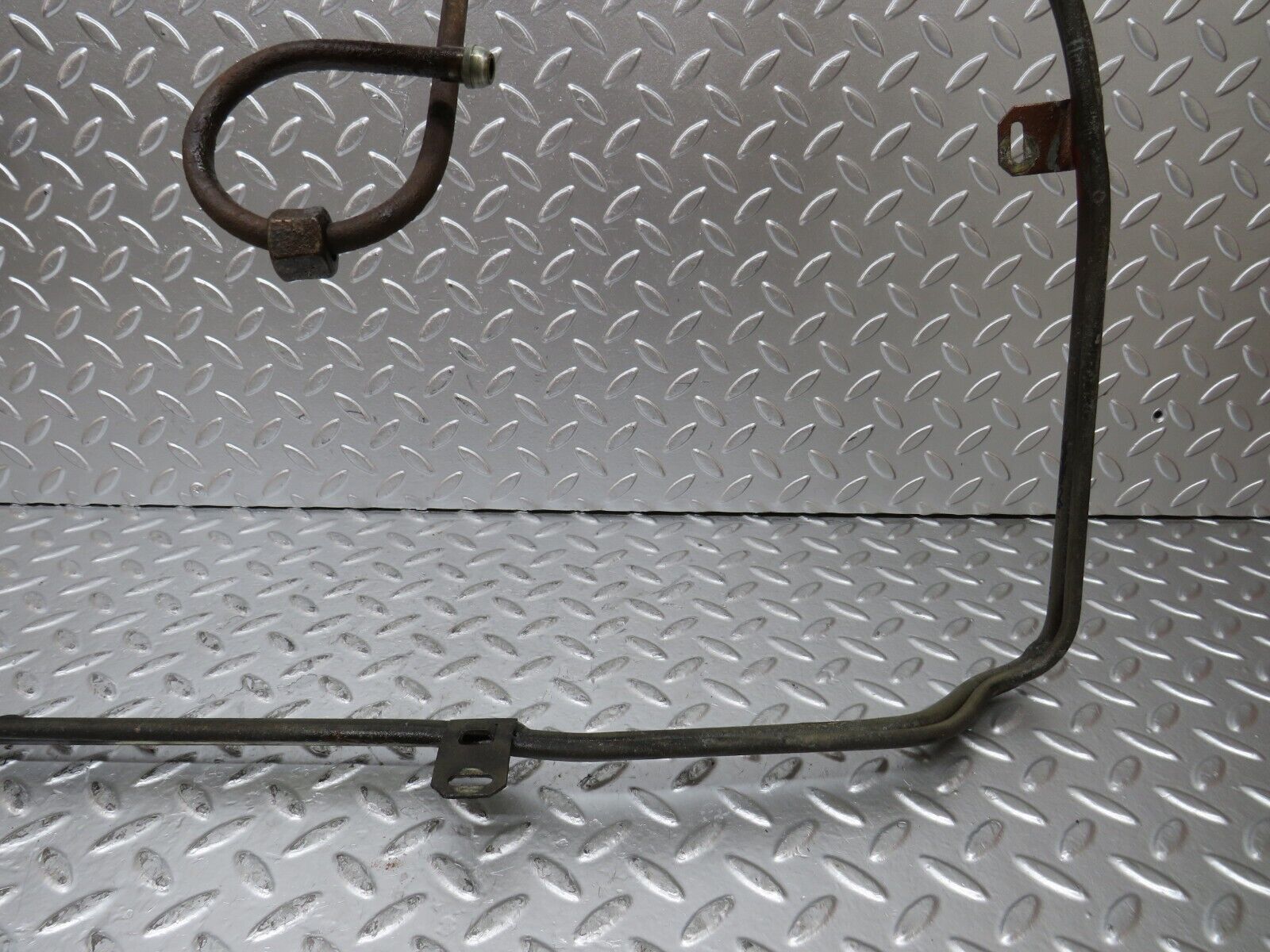 26366 Mercedes-Benz W116 450SE  Oil Cooler Pipe Hose