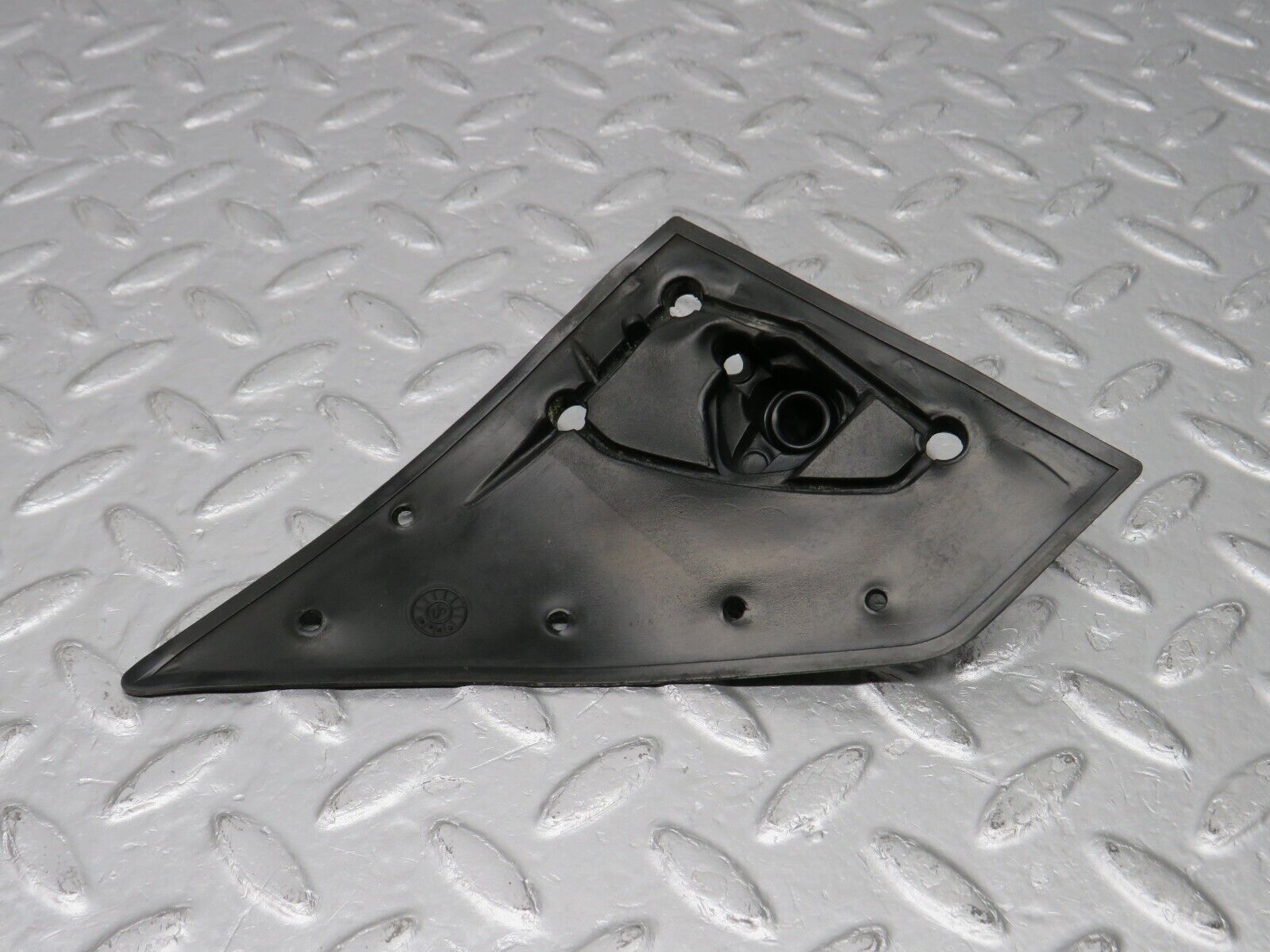 38868 Mercedes-Benz W201 190E 2.6L Wing Mirror Rubber Seal Right 1248110298